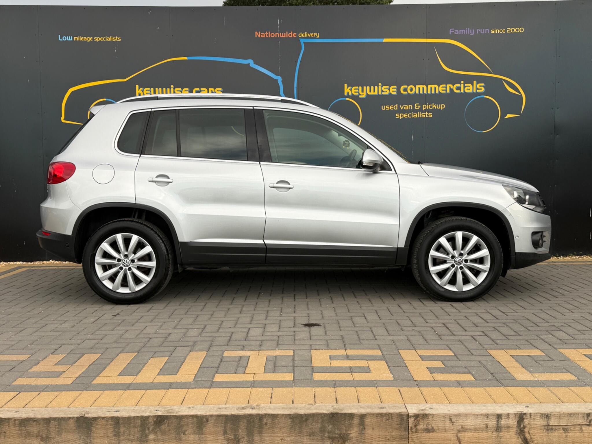 Volkswagen Tiguan view 7