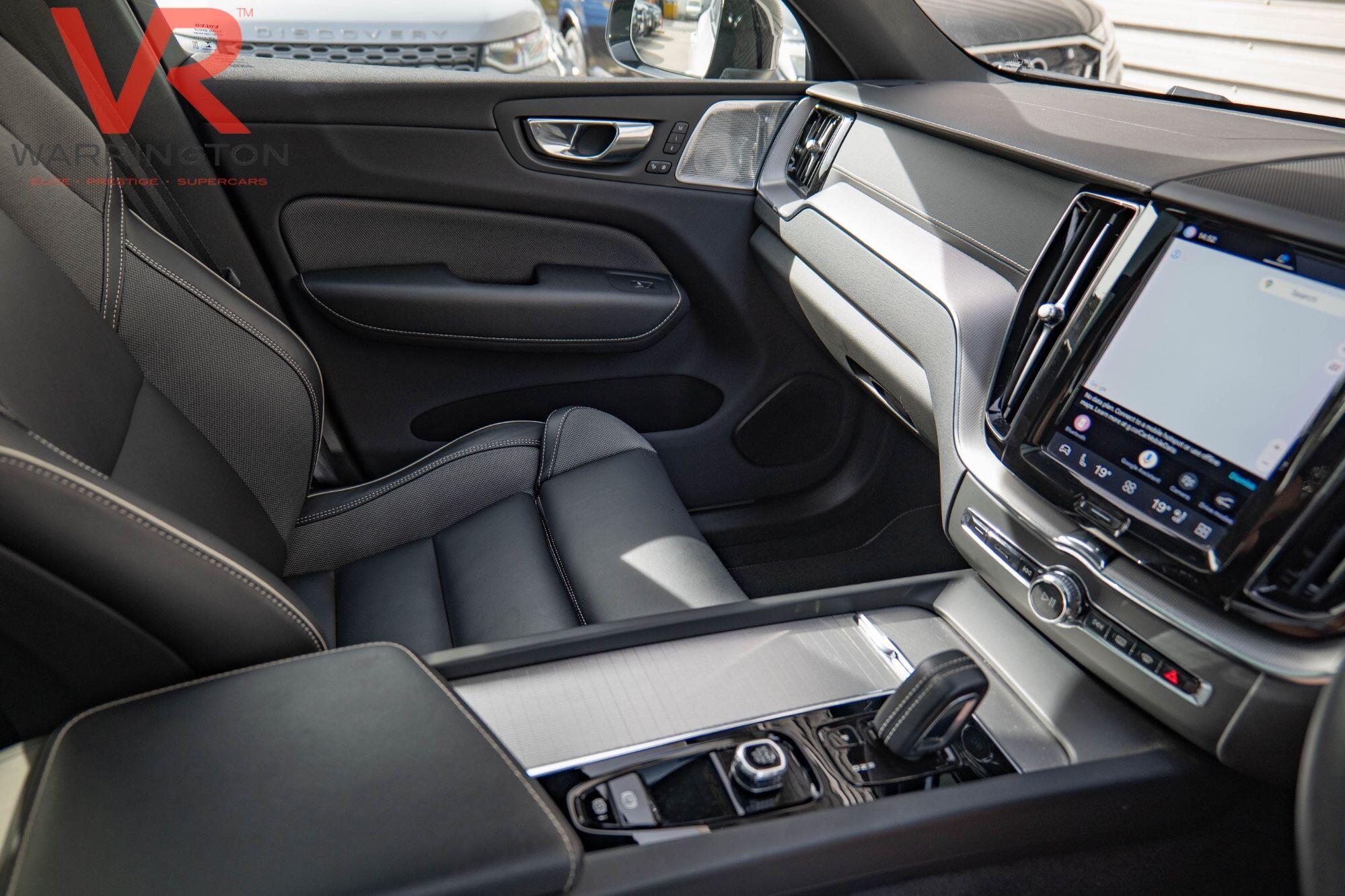 Volvo XC60 view 24