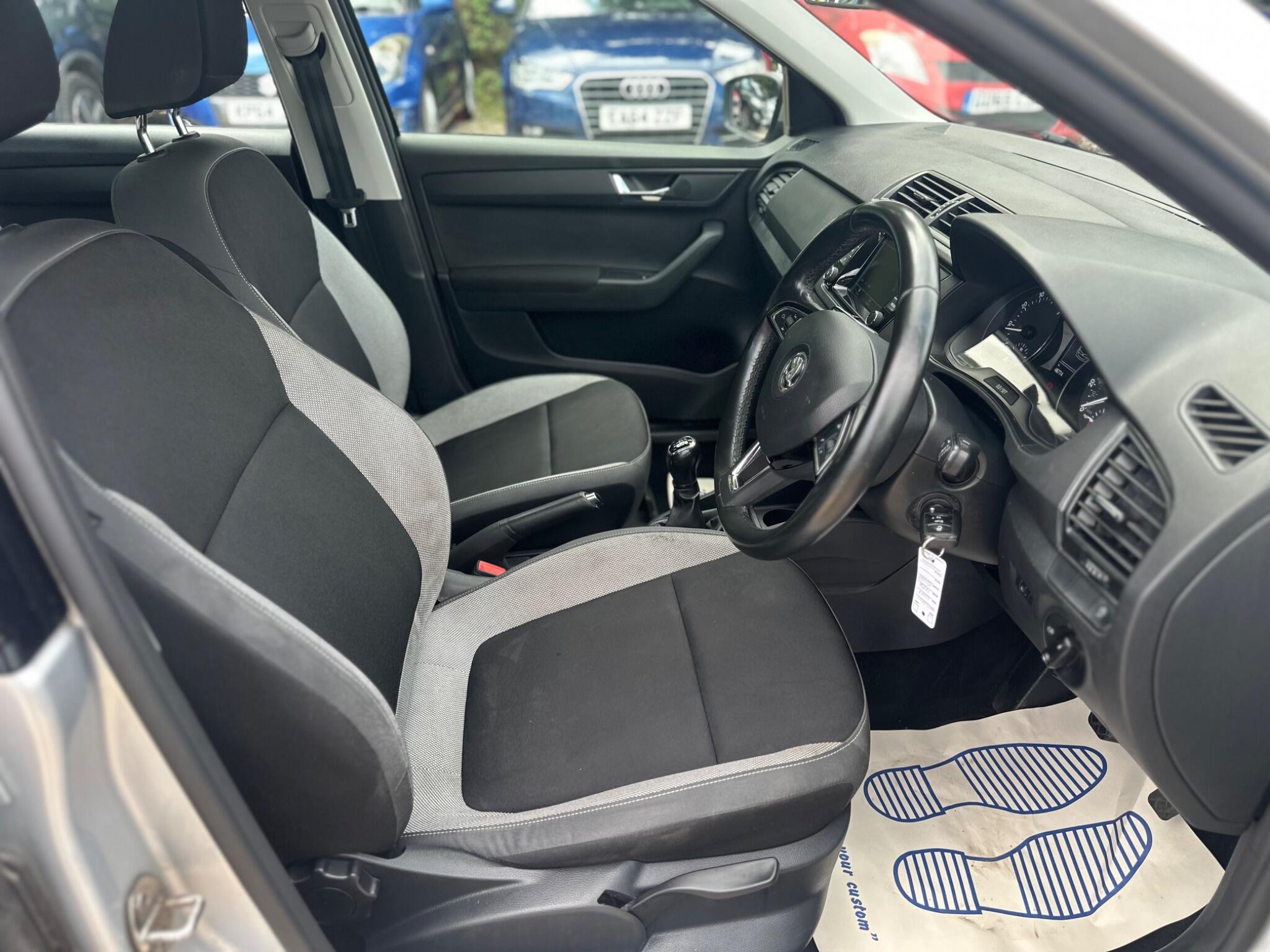 Skoda Fabia view 25