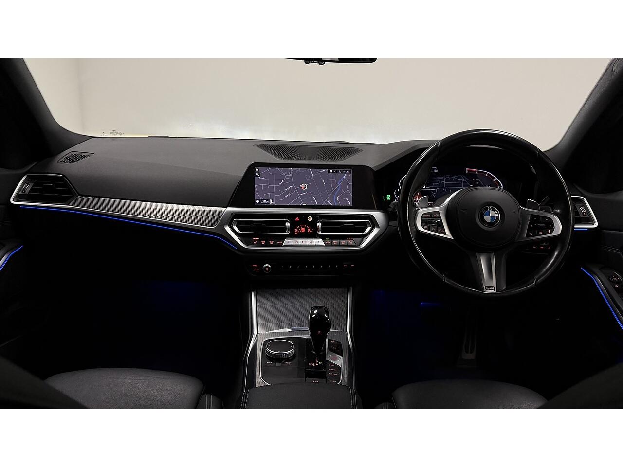 BMW 3 Series view 19