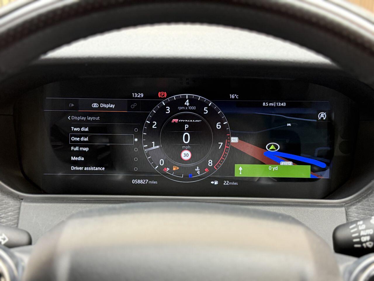Land Rover Range Rover Velar view 43