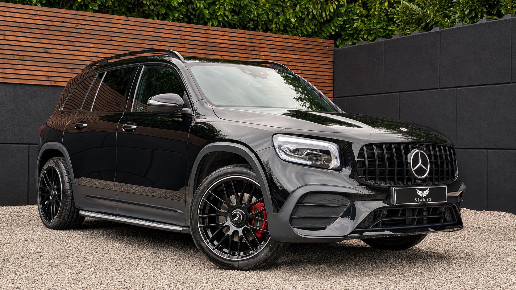 Mercedes-Benz GLB view 4