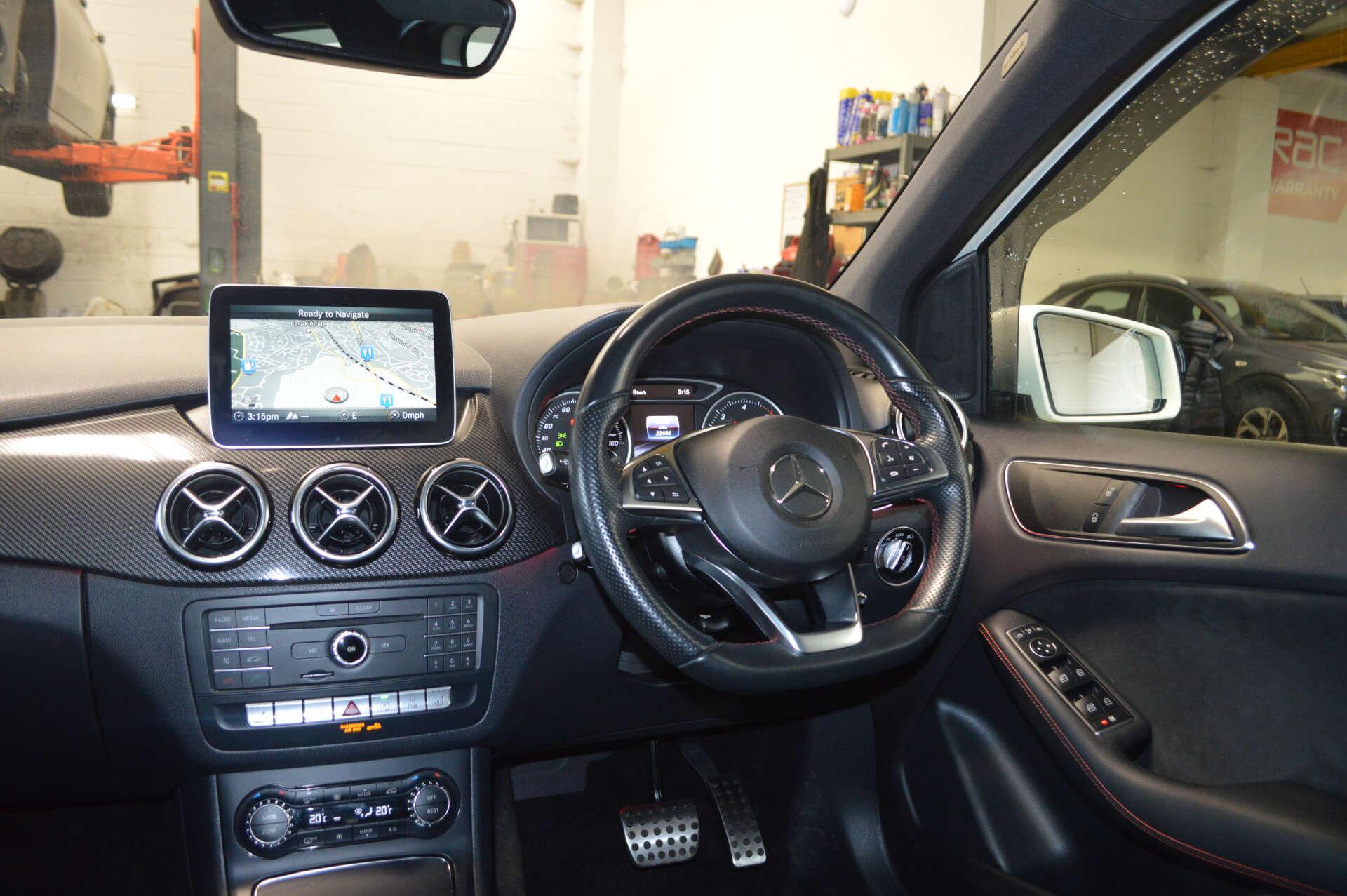 Mercedes-Benz B-Class view 14