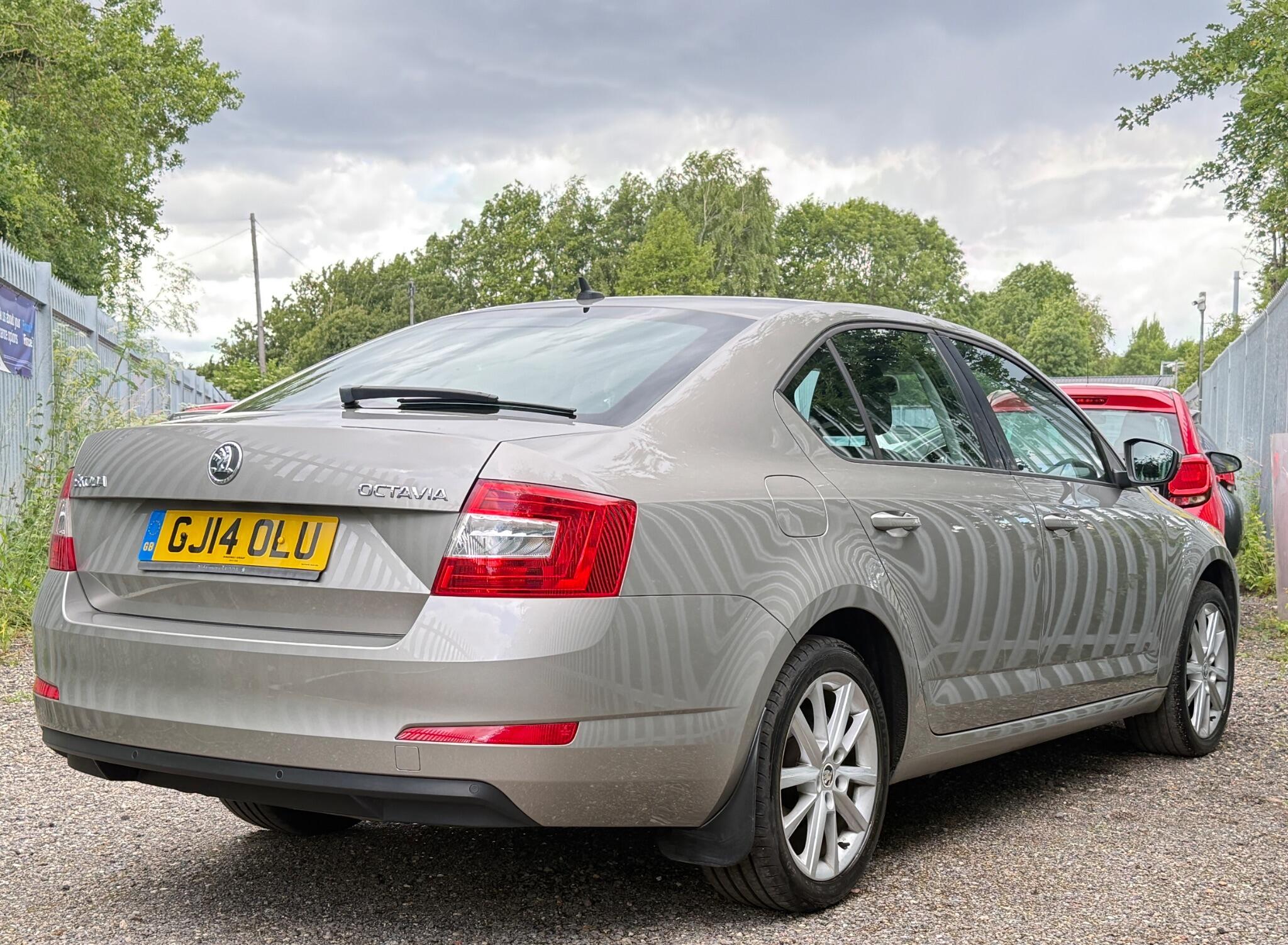 2014 Skoda Octavia image 18
