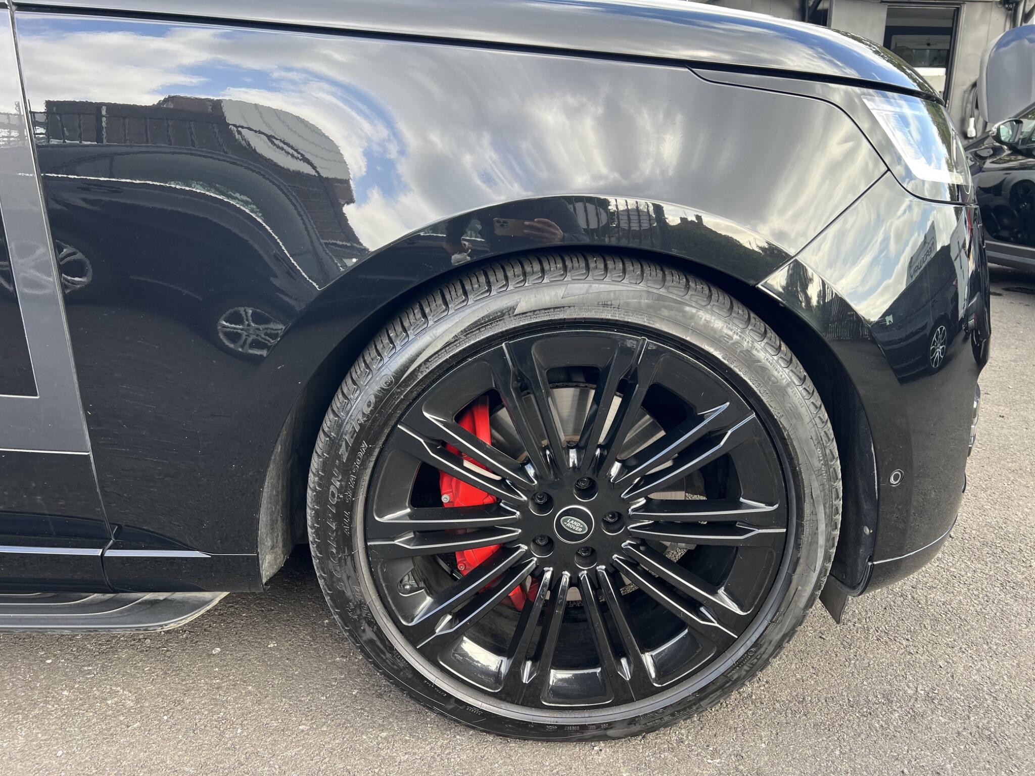 Land Rover Range Rover view 19