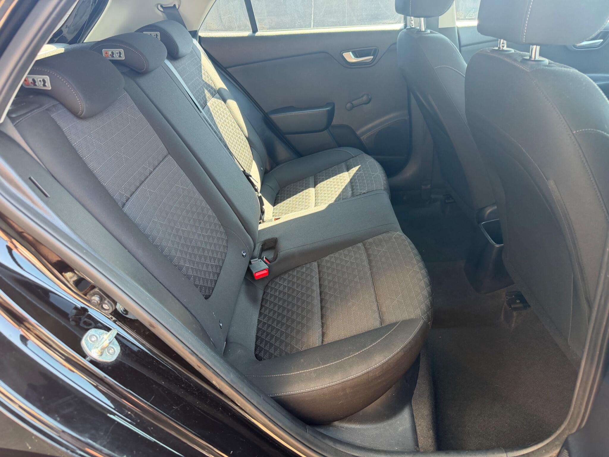Kia Rio view 9
