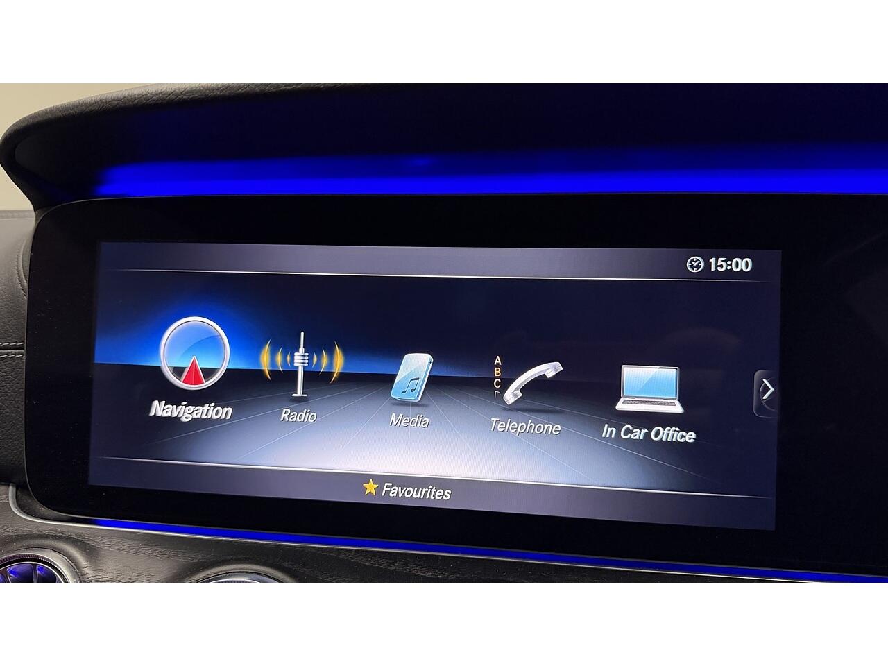 Mercedes-Benz E-Class view 24