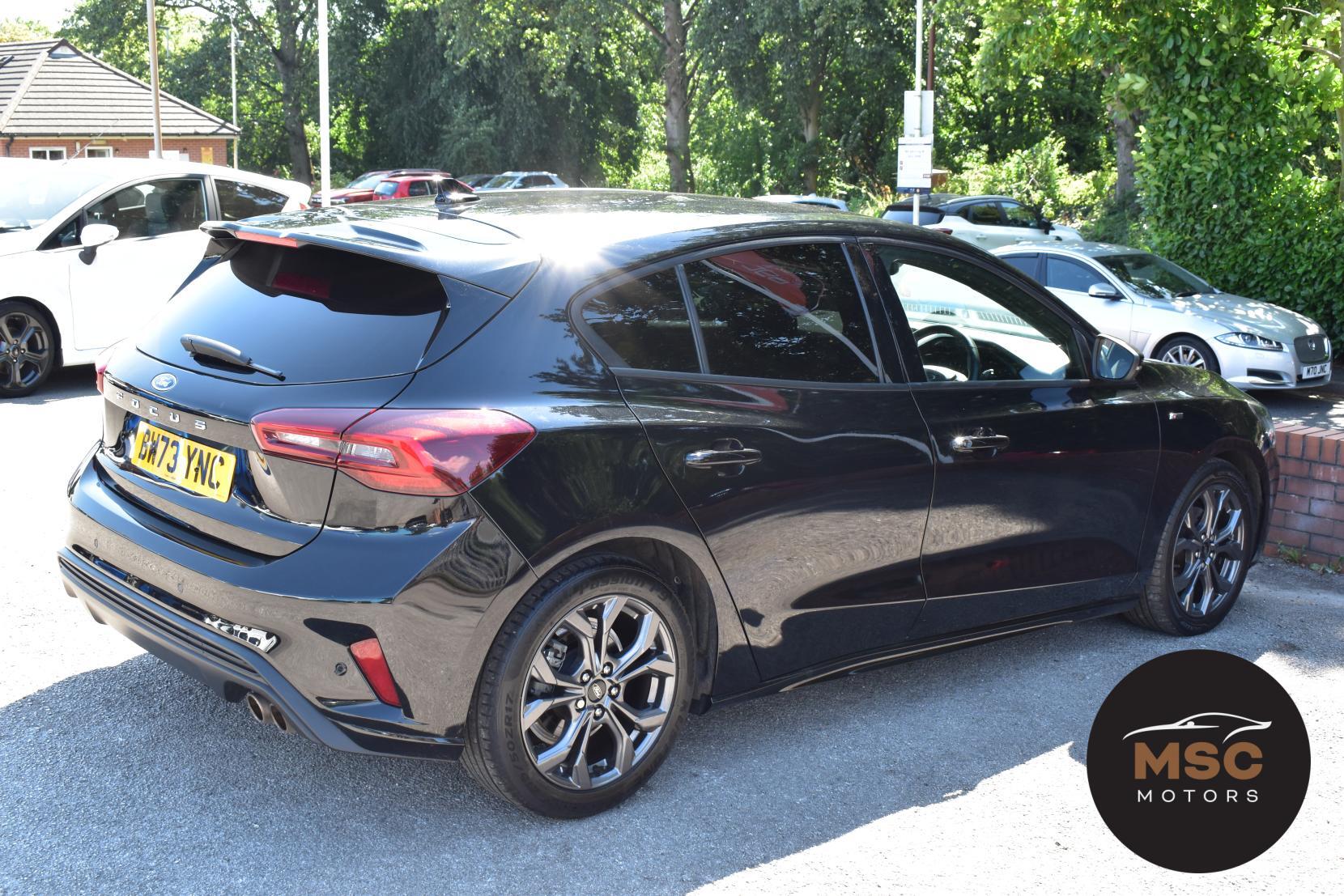 Ford Focus view 17