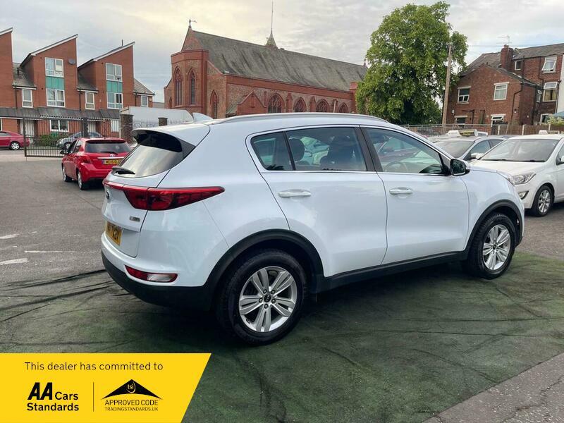 2017 Kia Sportage 1.6 GDi 2 Euro 6 (s/s) 5dr • 96,290 miles image 15