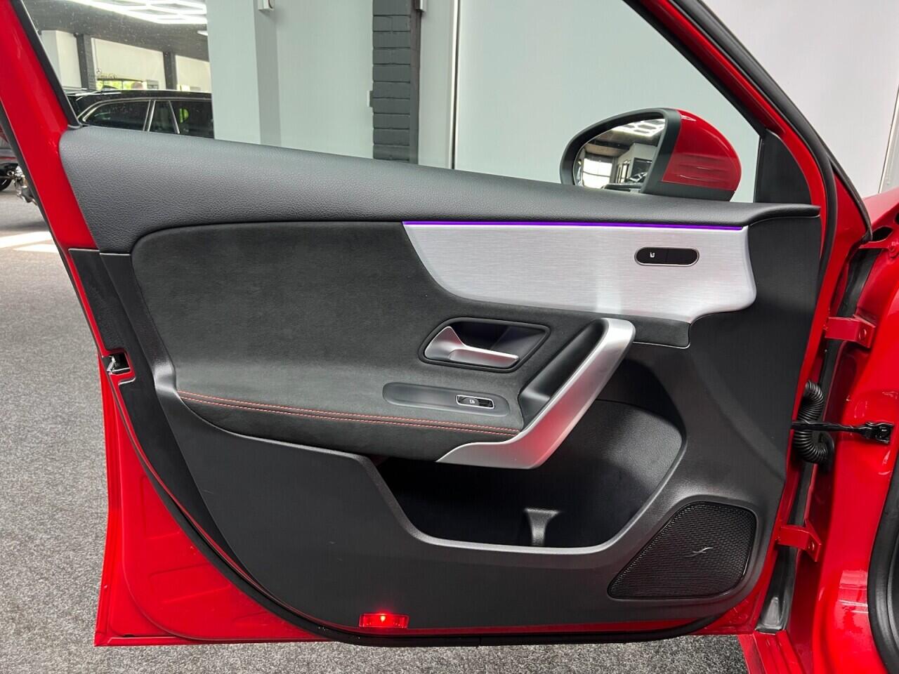 Mercedes-Benz A-Class view 26