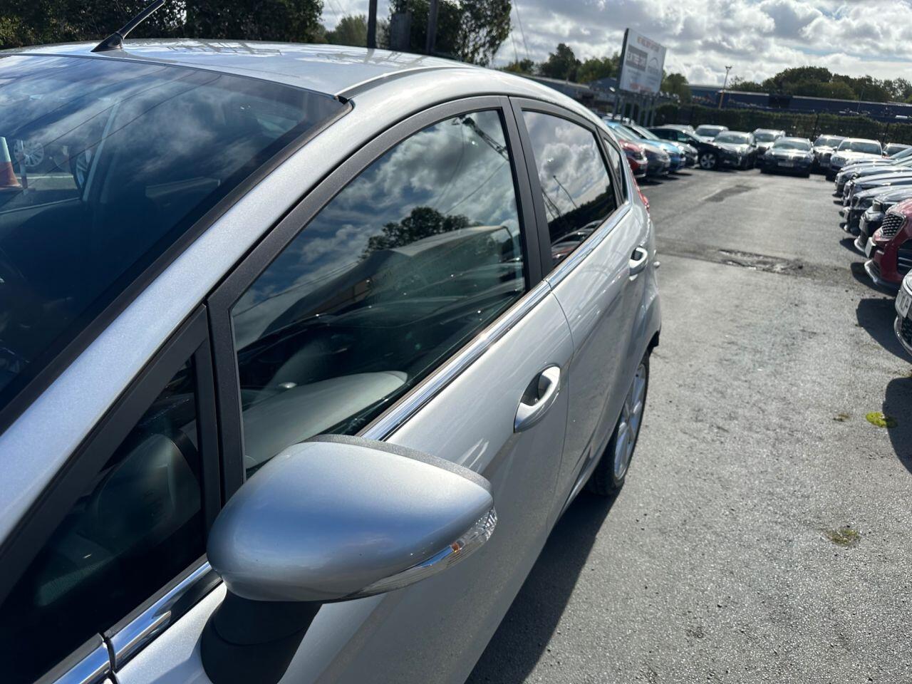 Ford Fiesta view 17