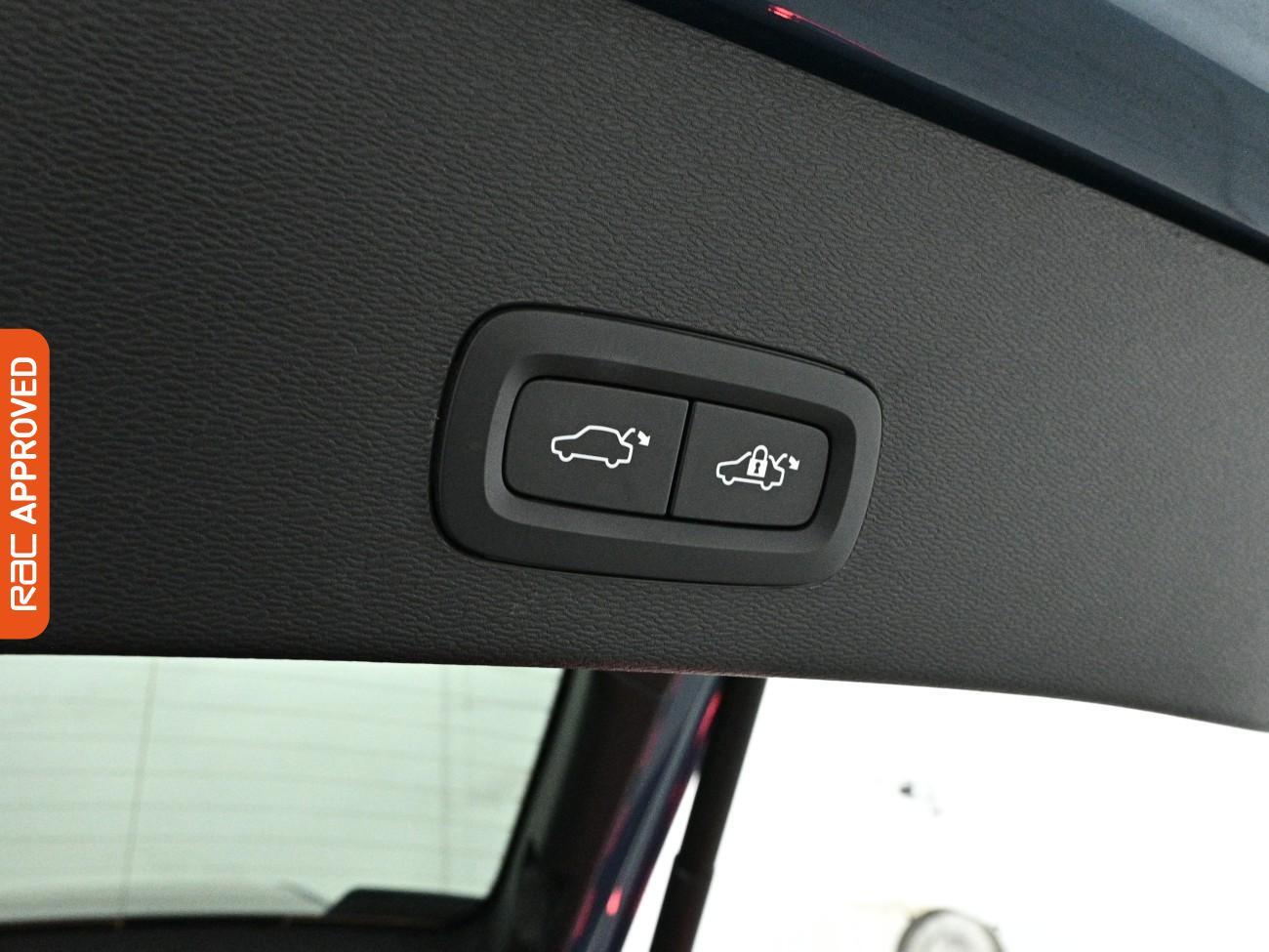 Volvo C40 view 15