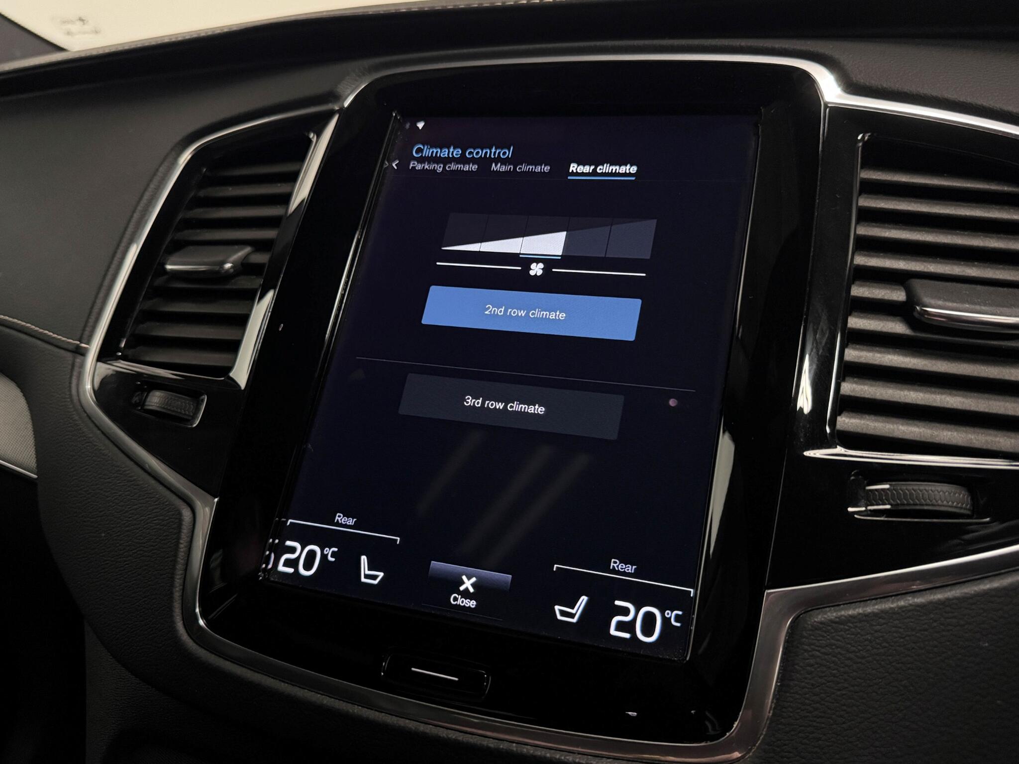Volvo XC90 view 48