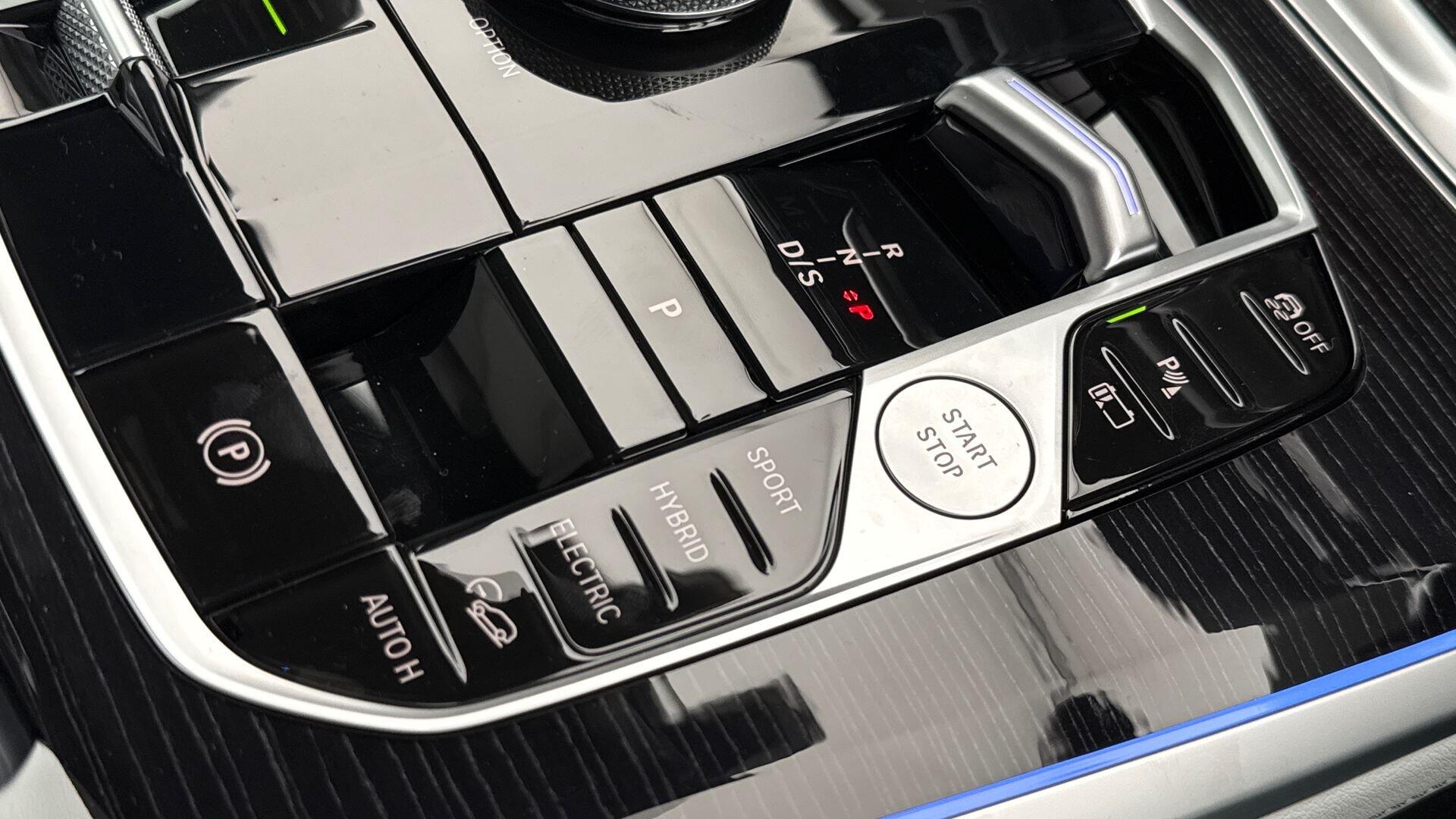 BMW X5 view 20