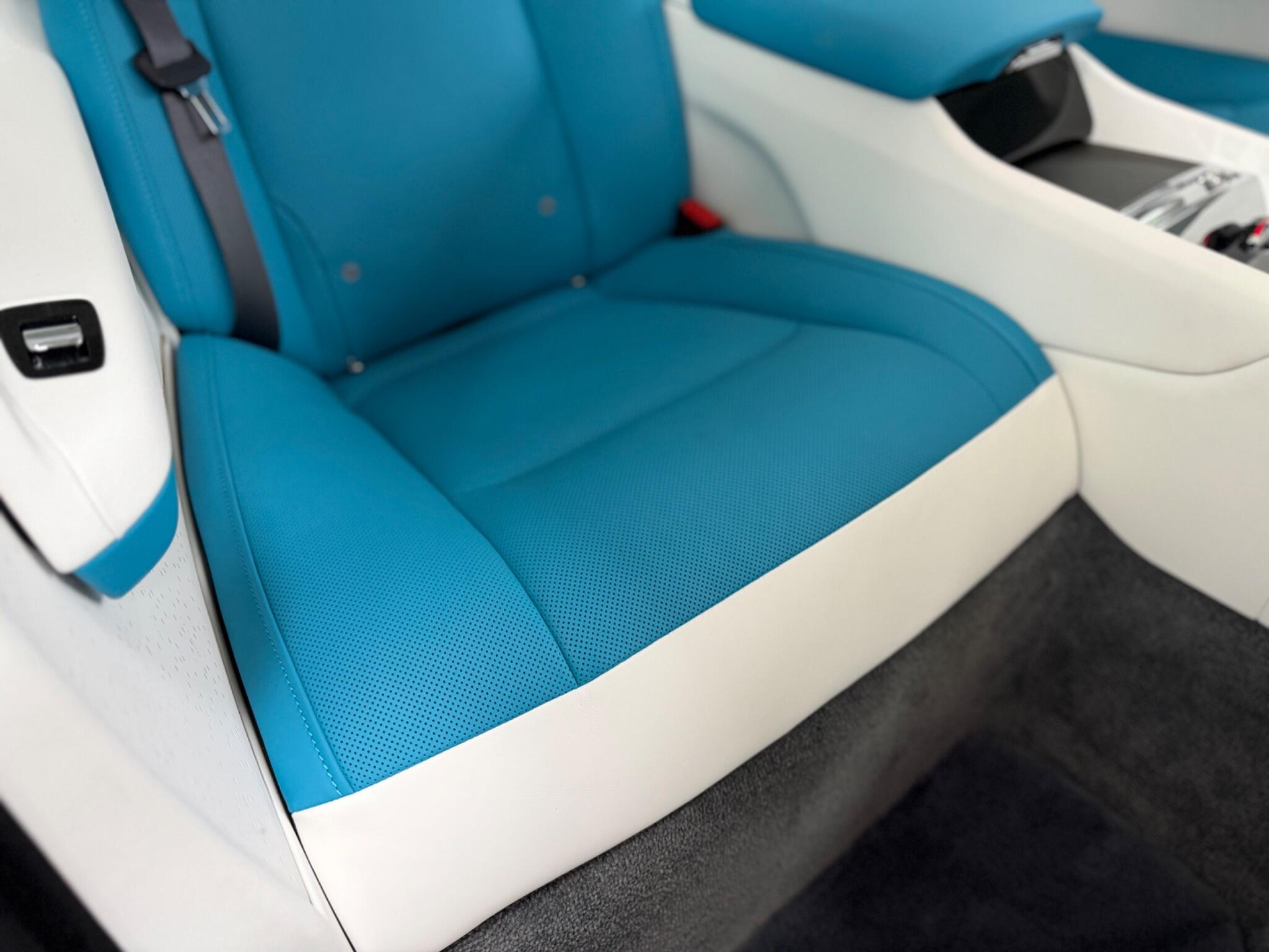 Rolls-Royce Spectre view 34
