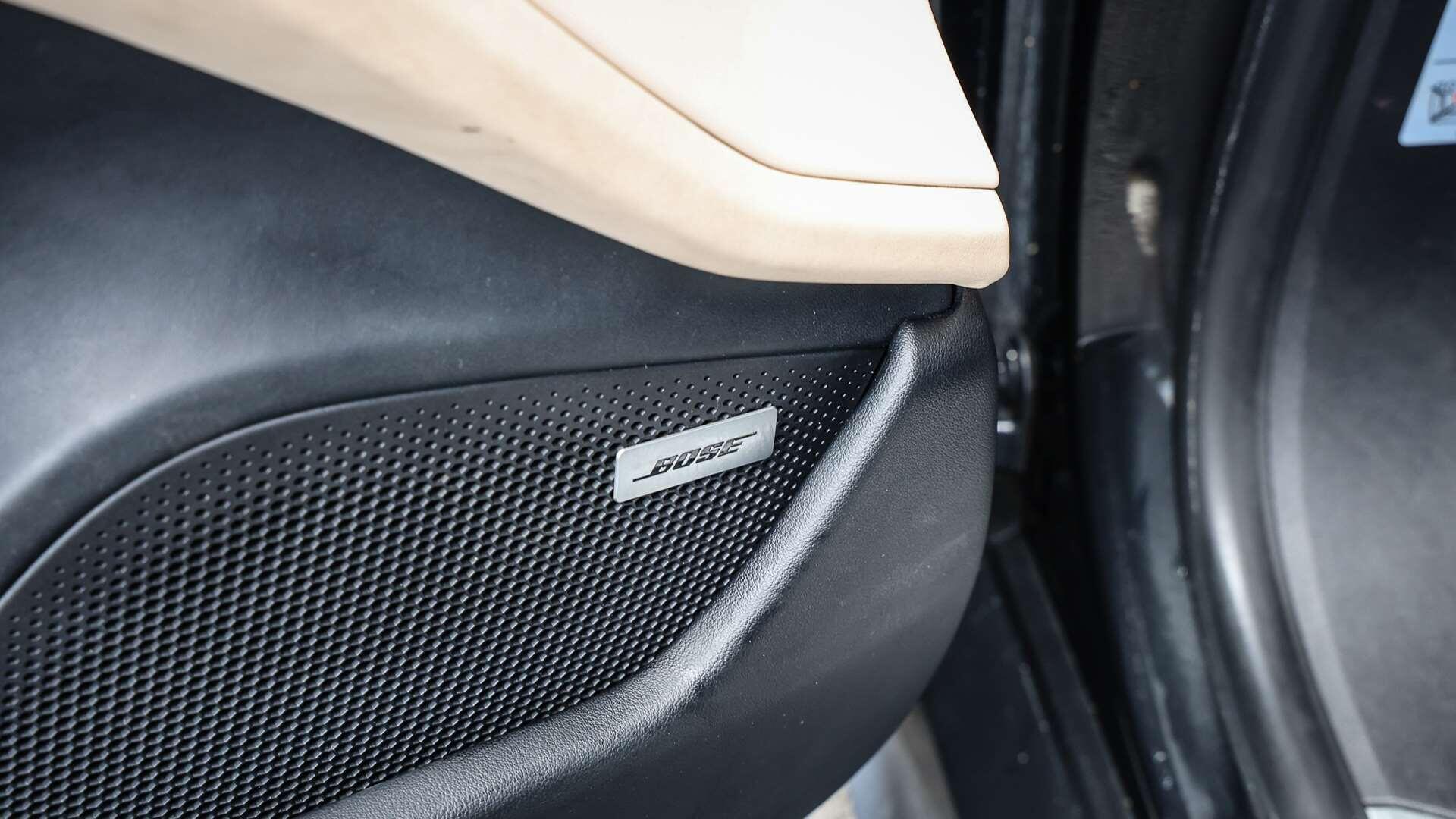 Porsche Taycan view 27