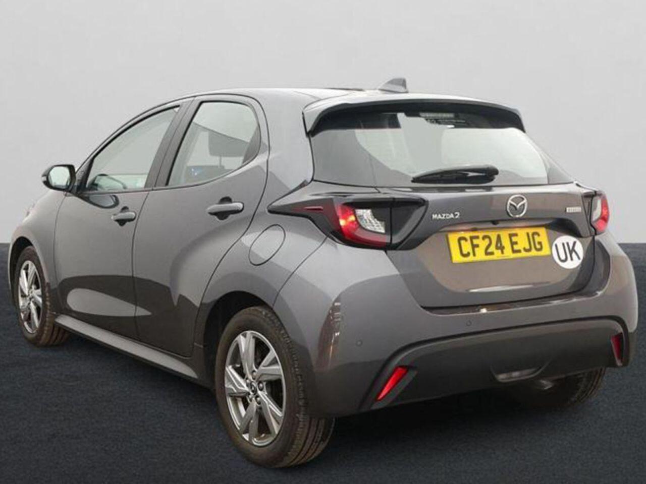 Mazda Mazda2 view 3