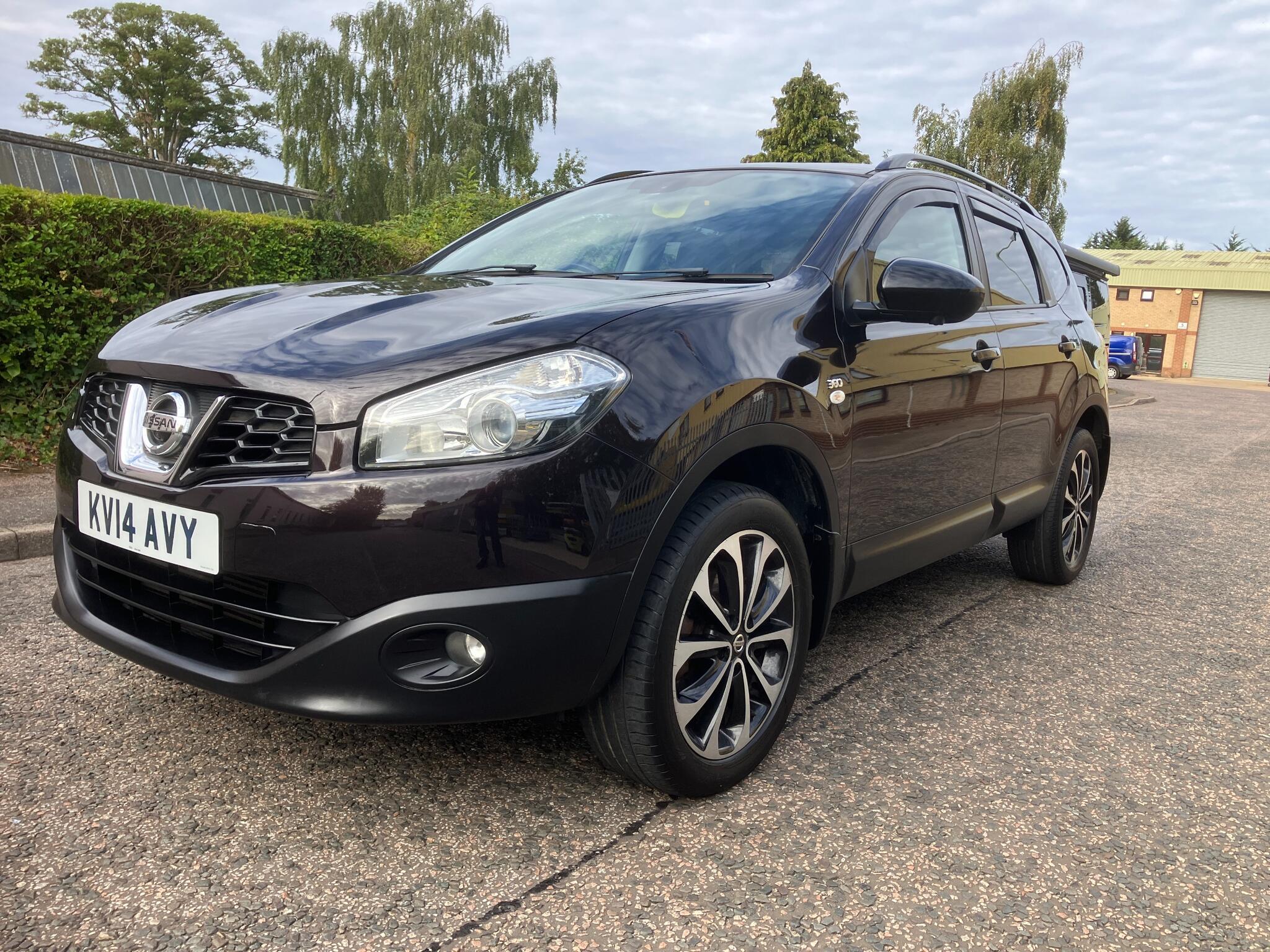Nissan Qashqai+2 view 3