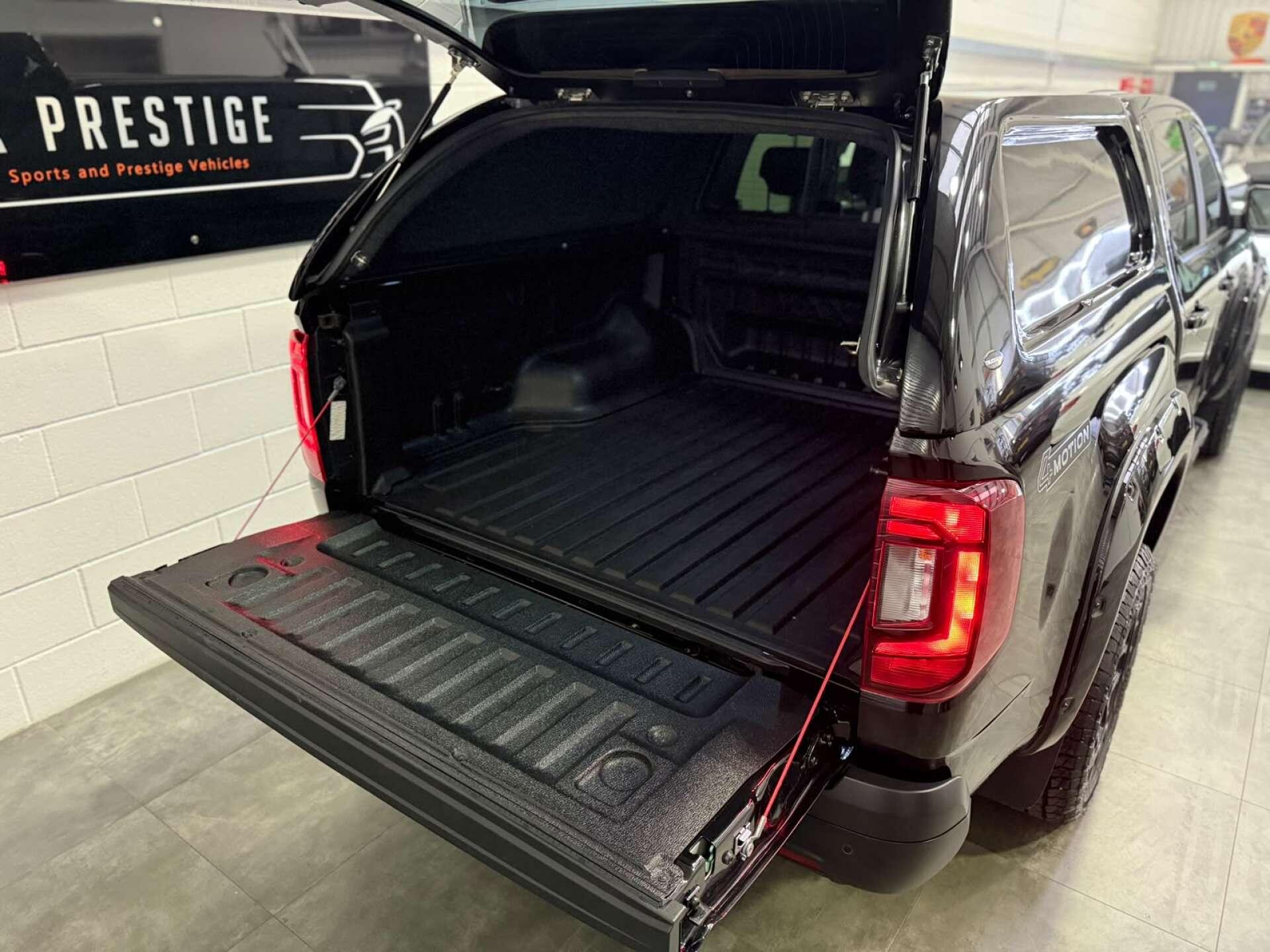 Volkswagen Amarok view 25