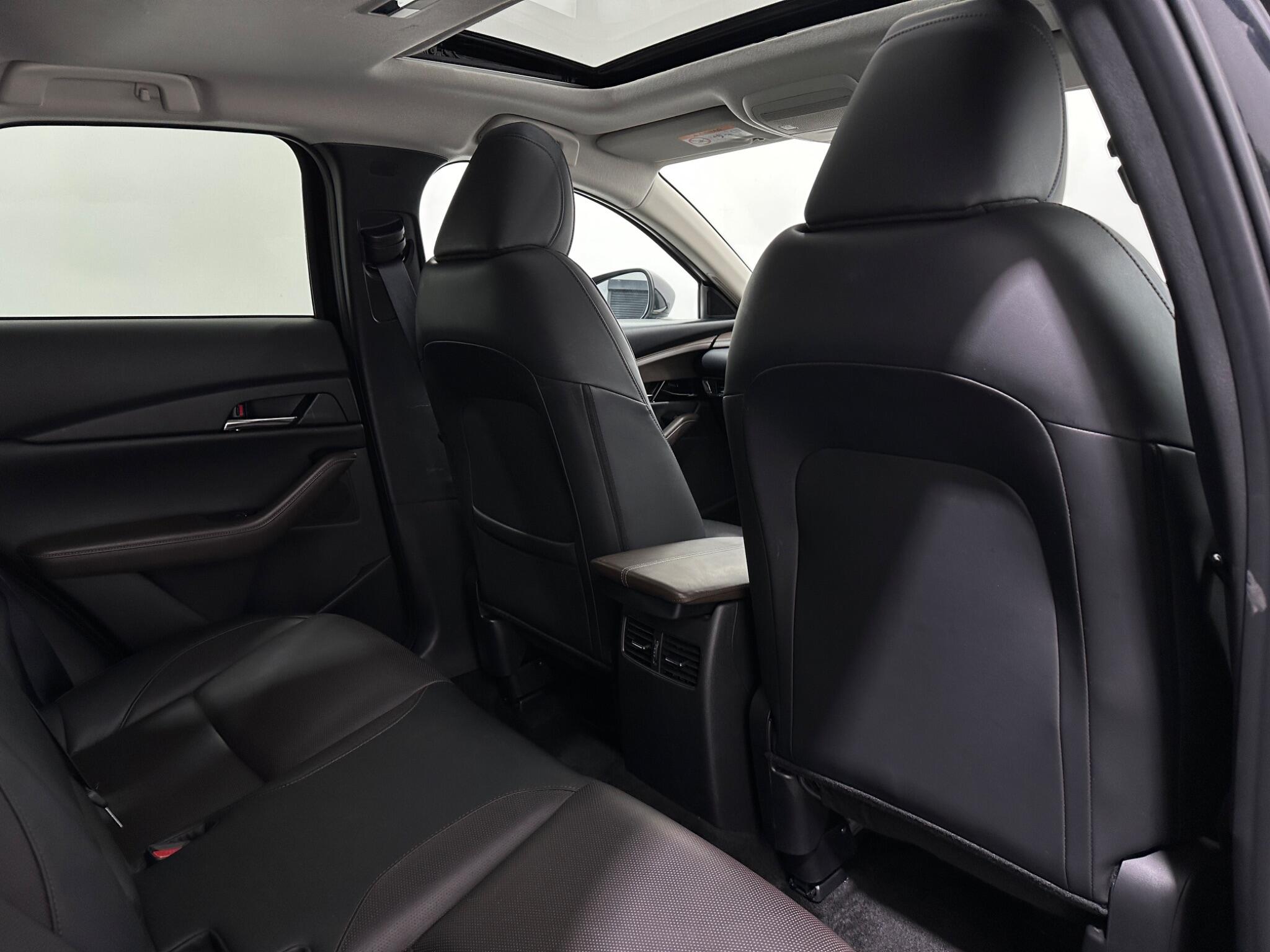 Mazda CX-30 view 42
