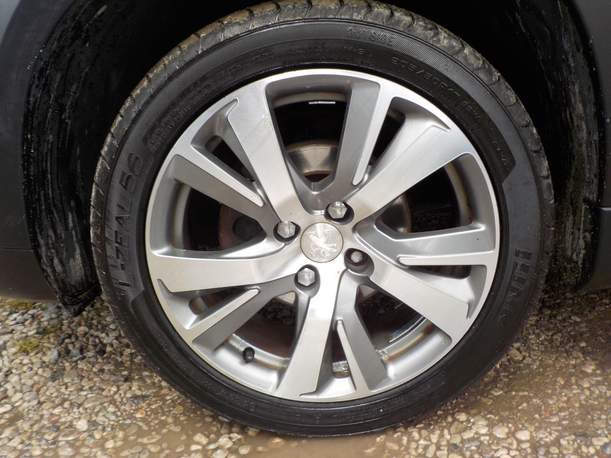 Peugeot 2008 1.6 BlueHDi Allure Euro 6 5dr