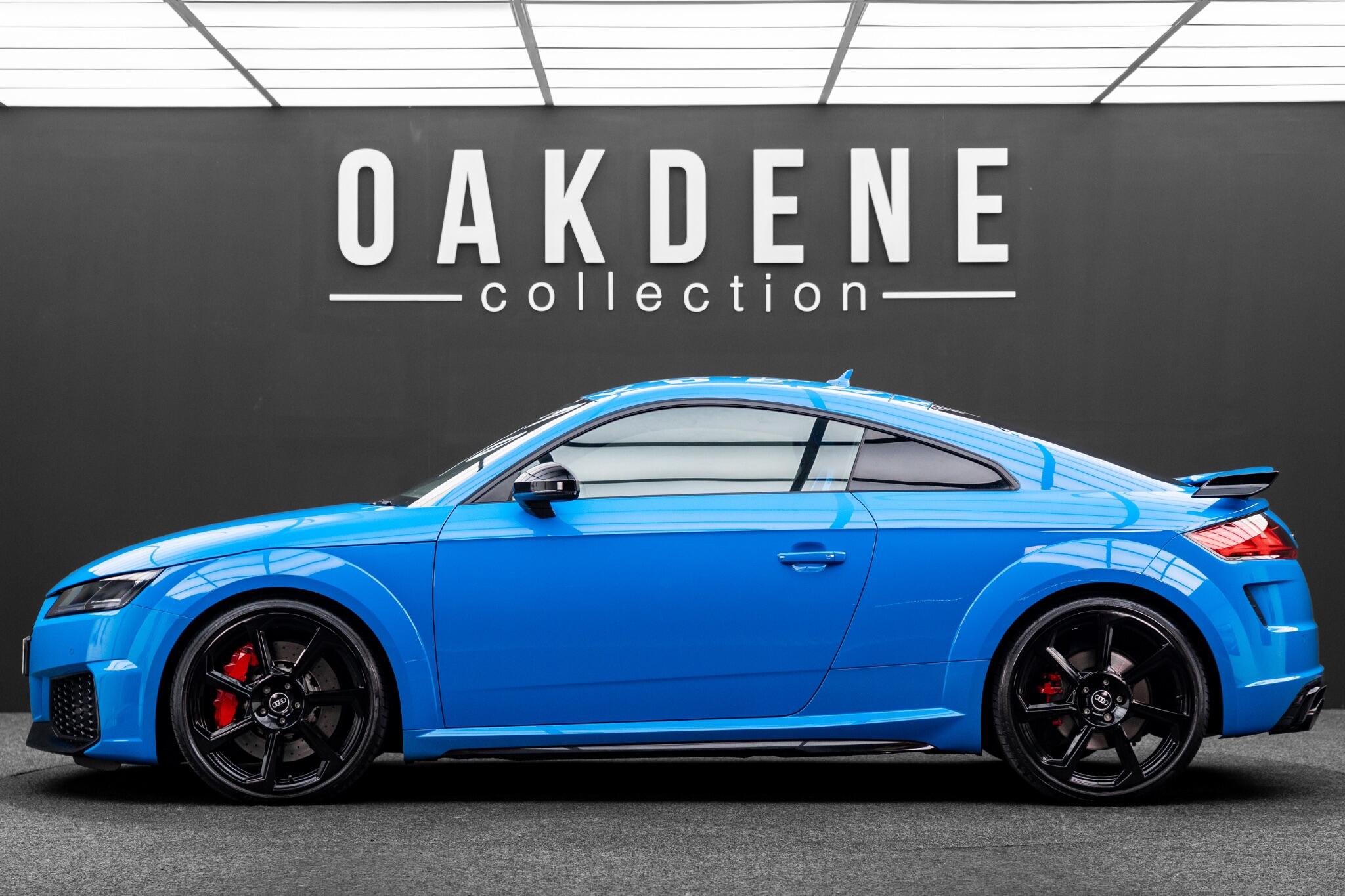 Audi TT RS view 3