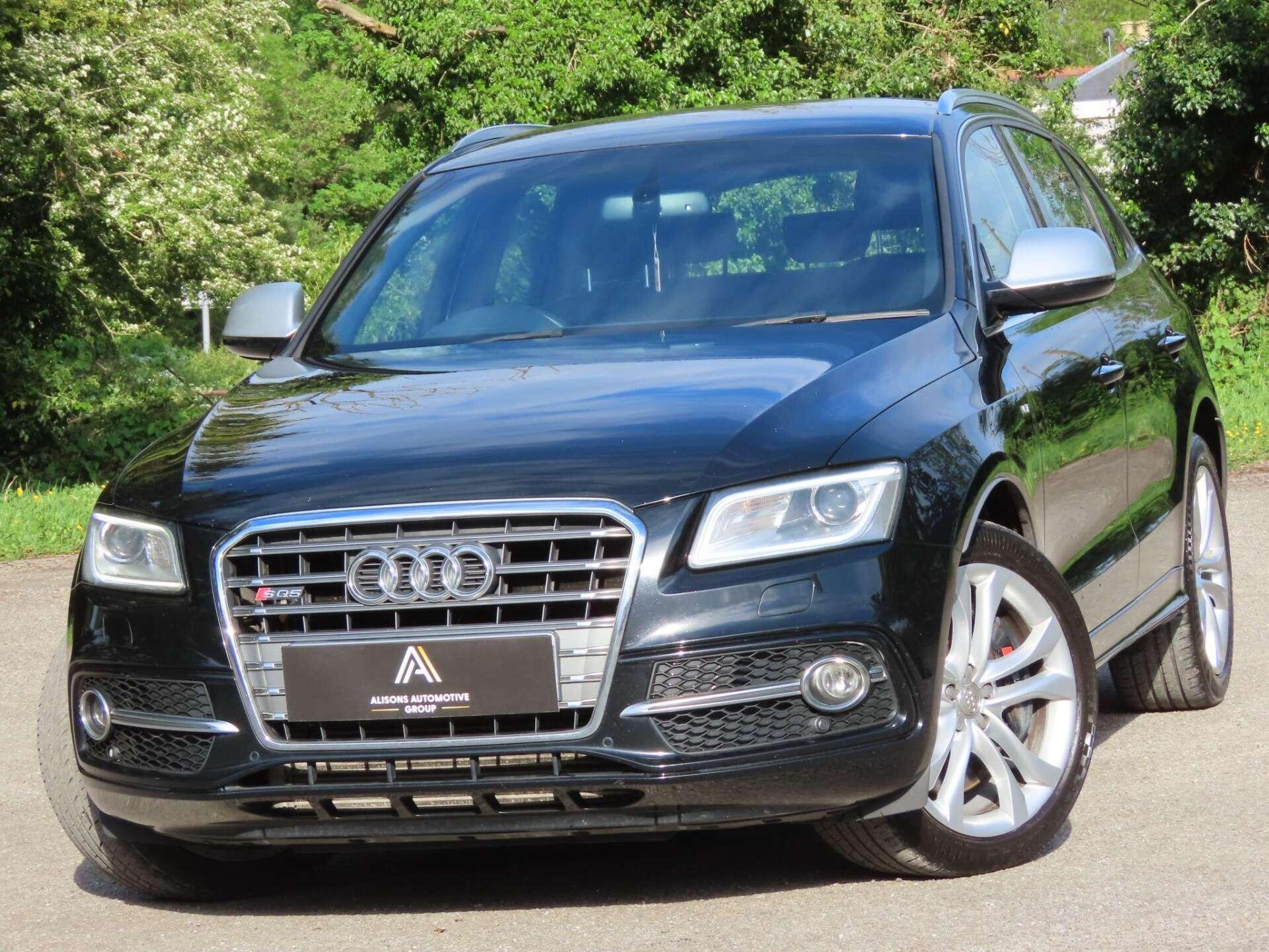 Audi SQ5 view 2