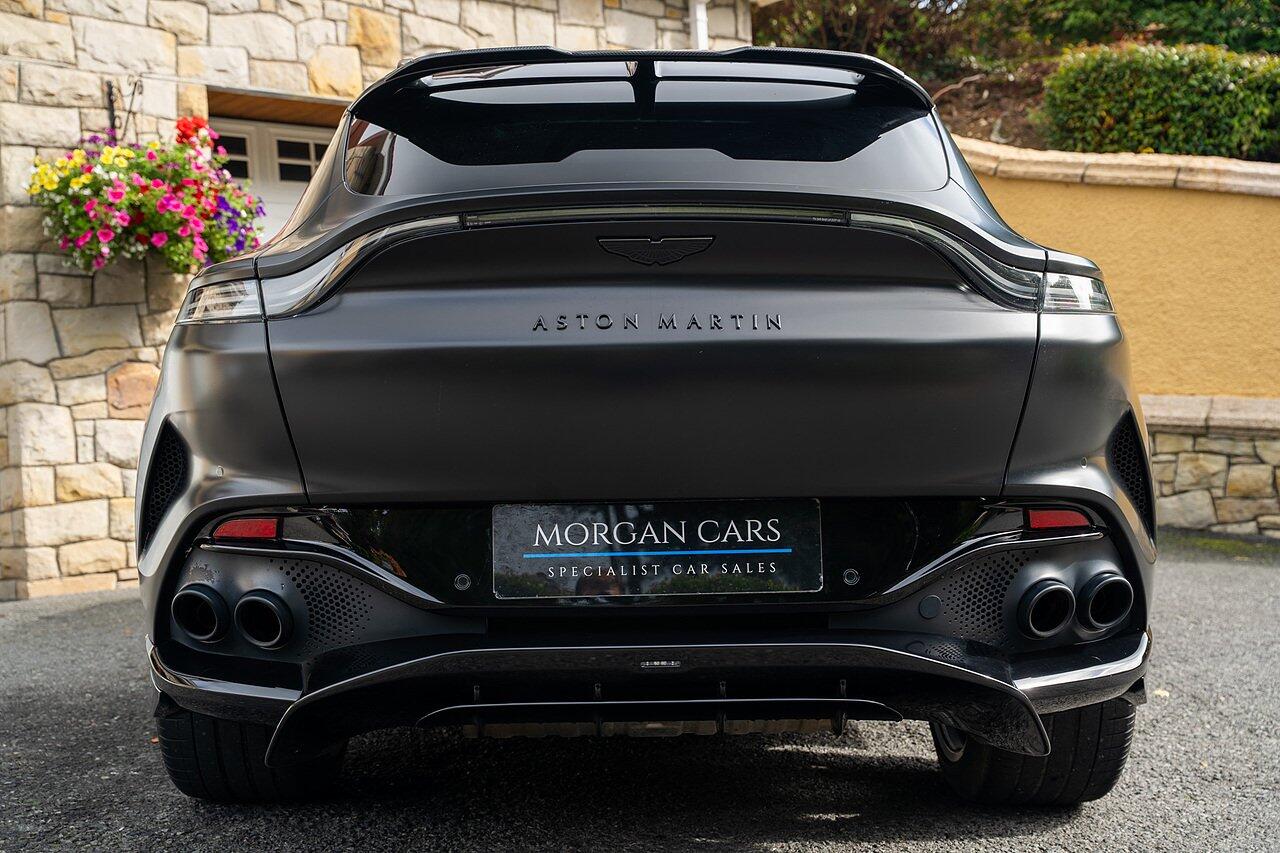 Aston Martin DBX view 22