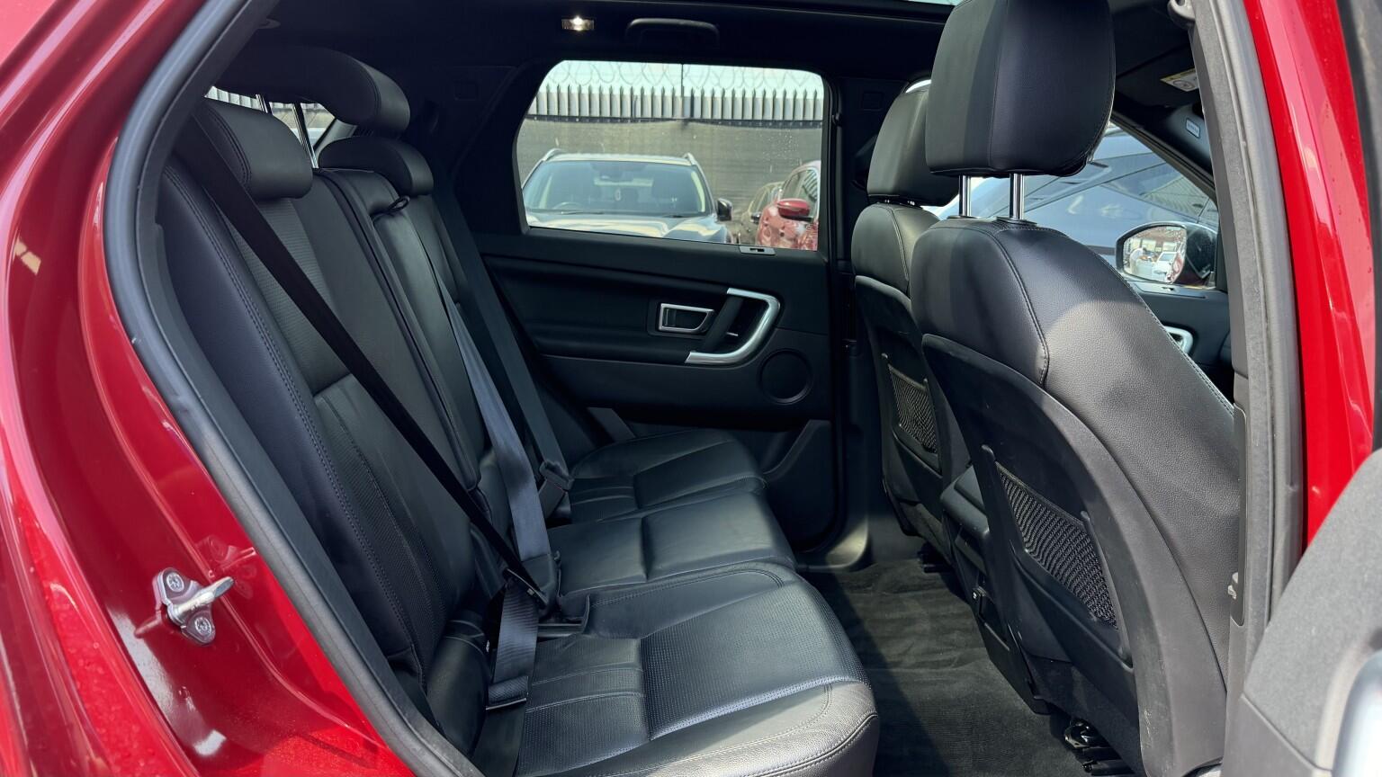 Land Rover Discovery Sport view 23