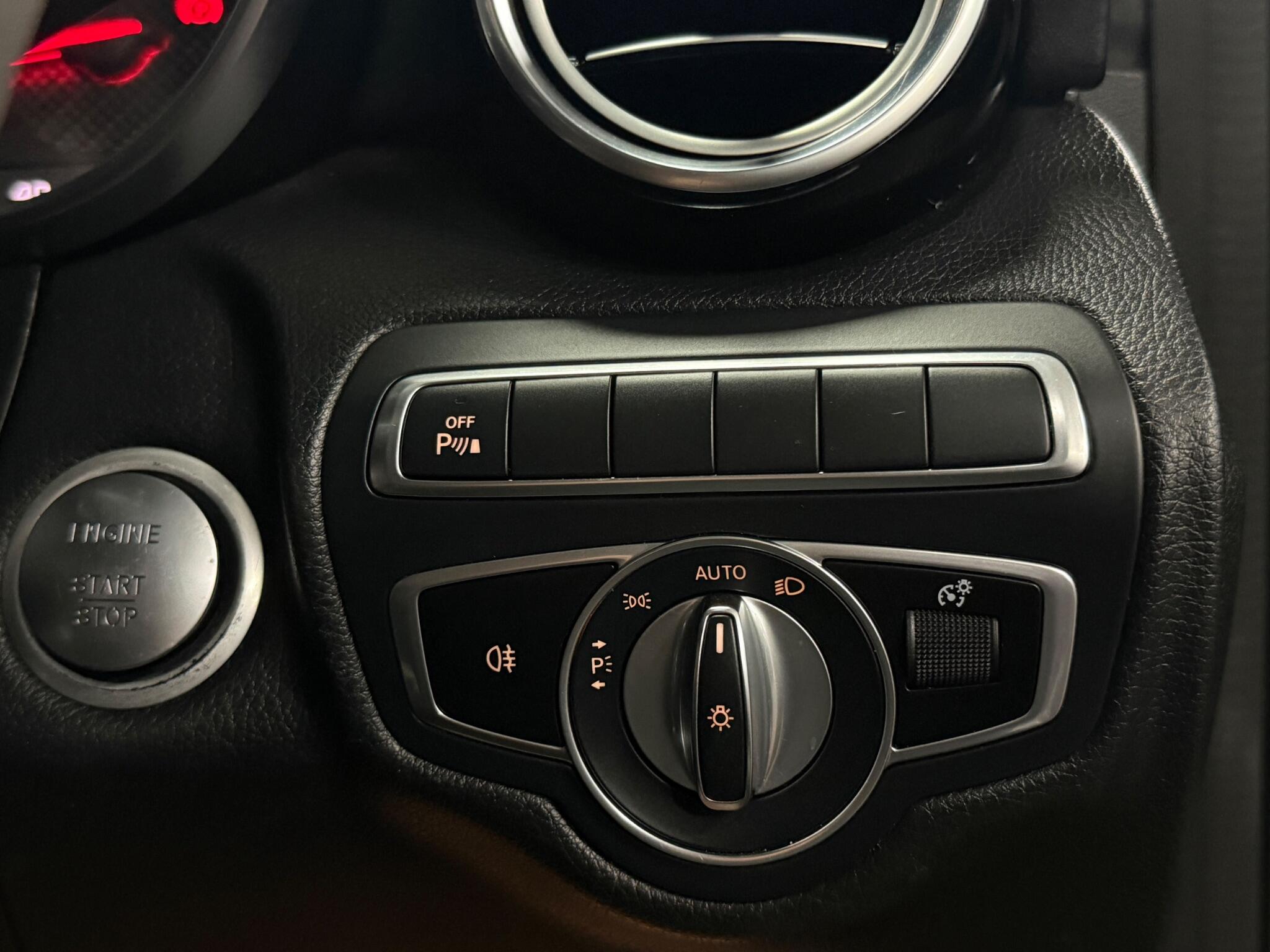 Mercedes-Benz GLC view 25