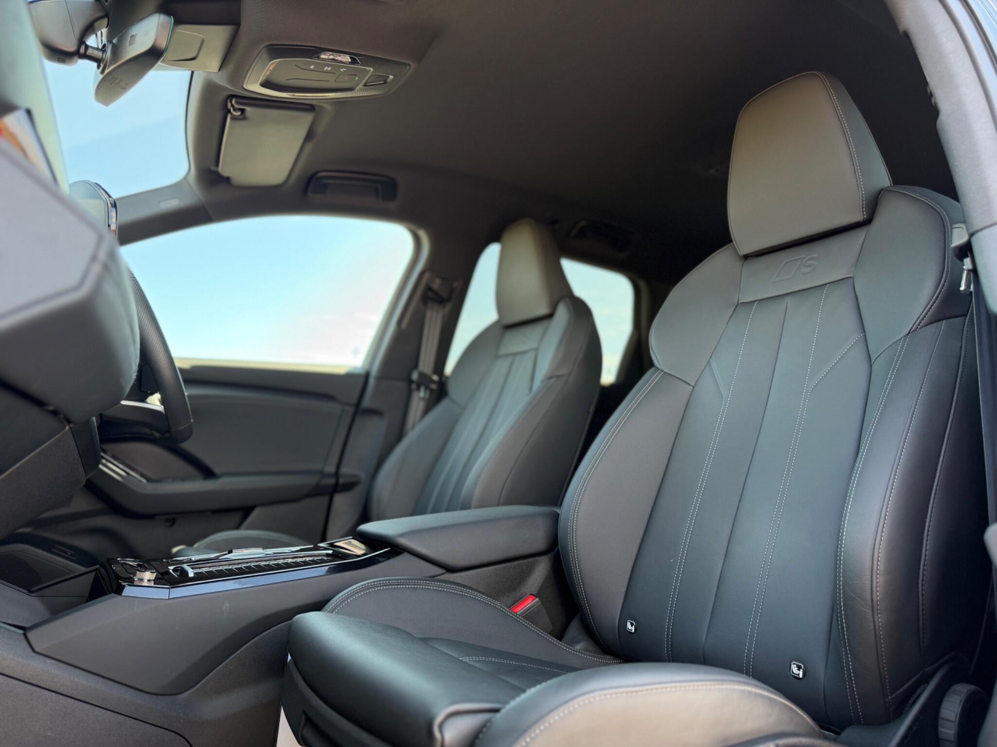 Audi E-Tron view 18