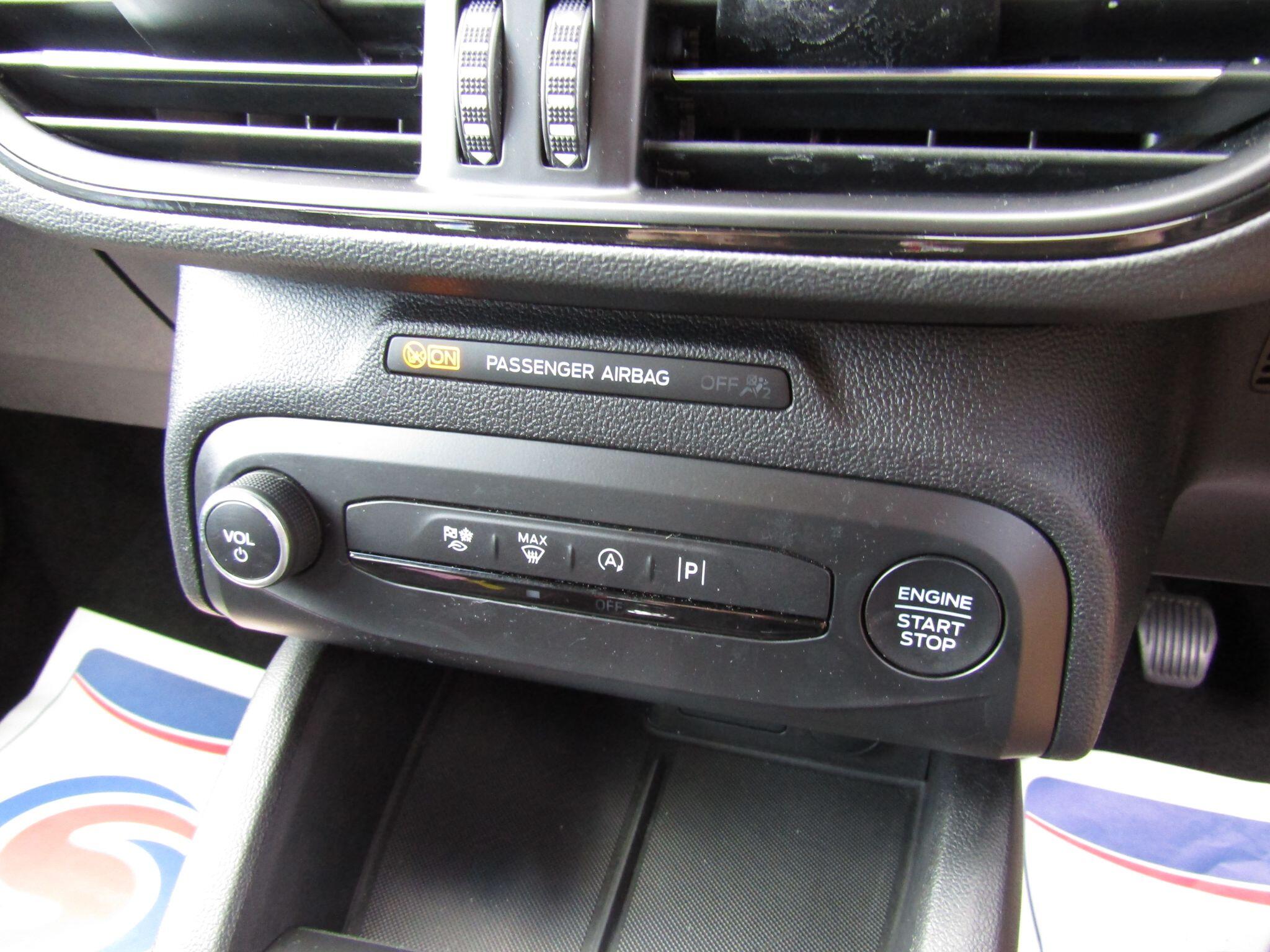 Ford Focus view 17