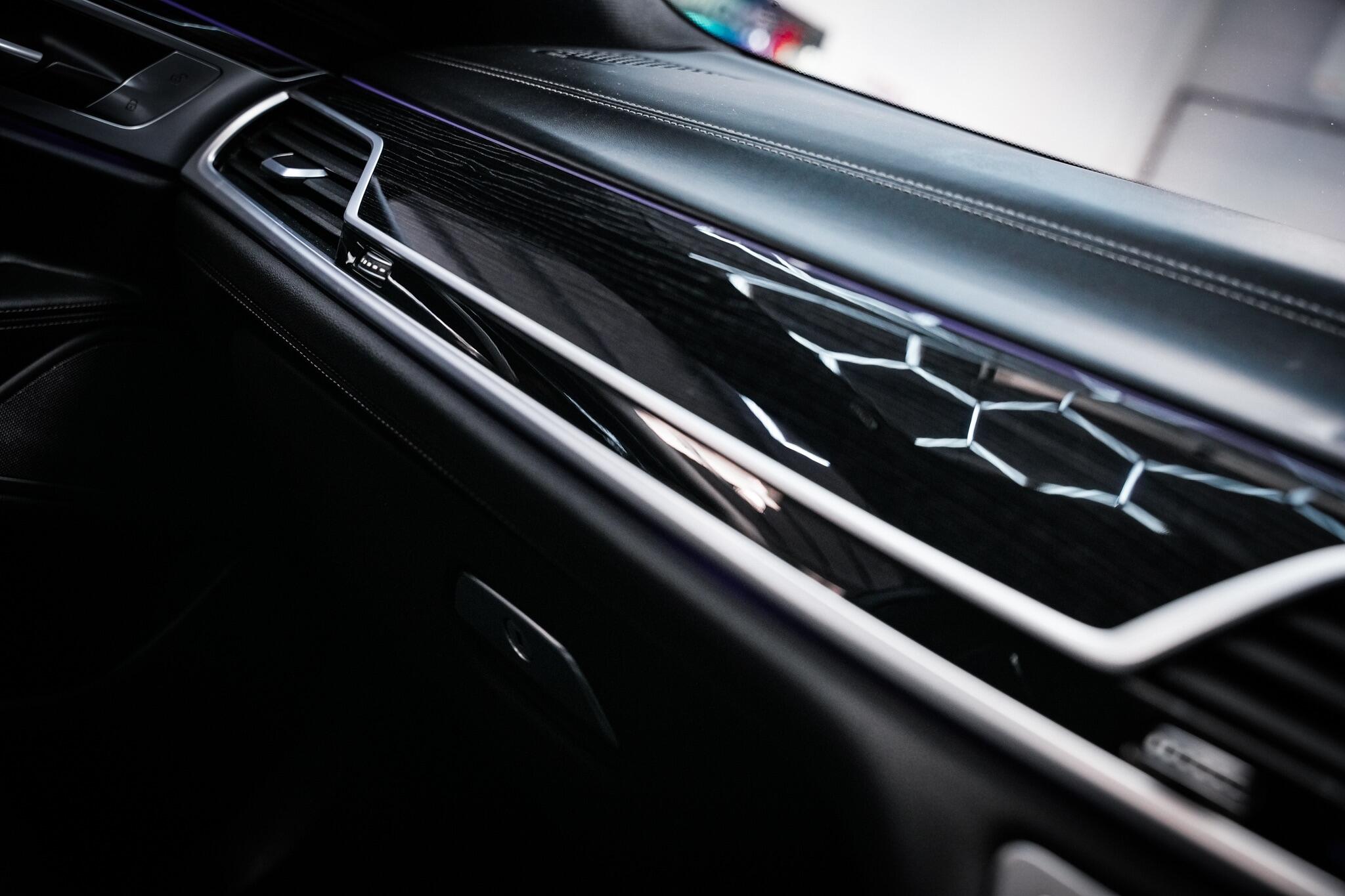 BMW 7 Series view 47