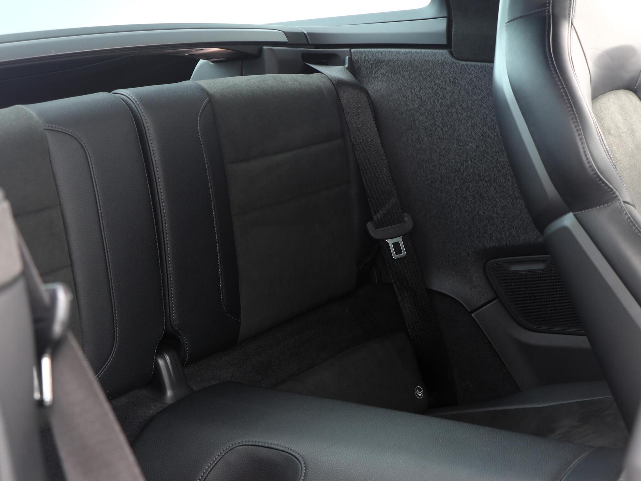 Porsche 911 view 46