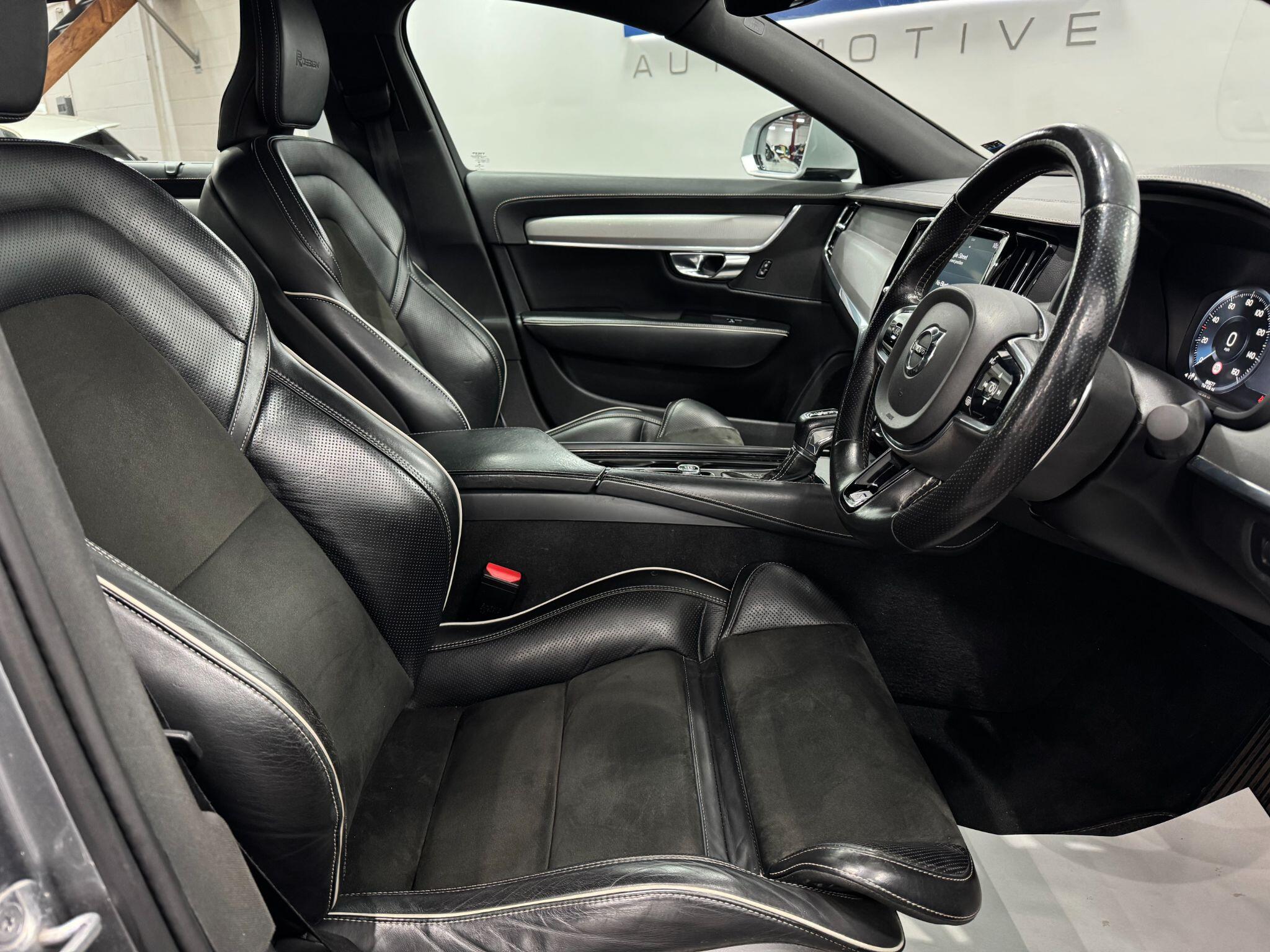 Volvo S90 view 24