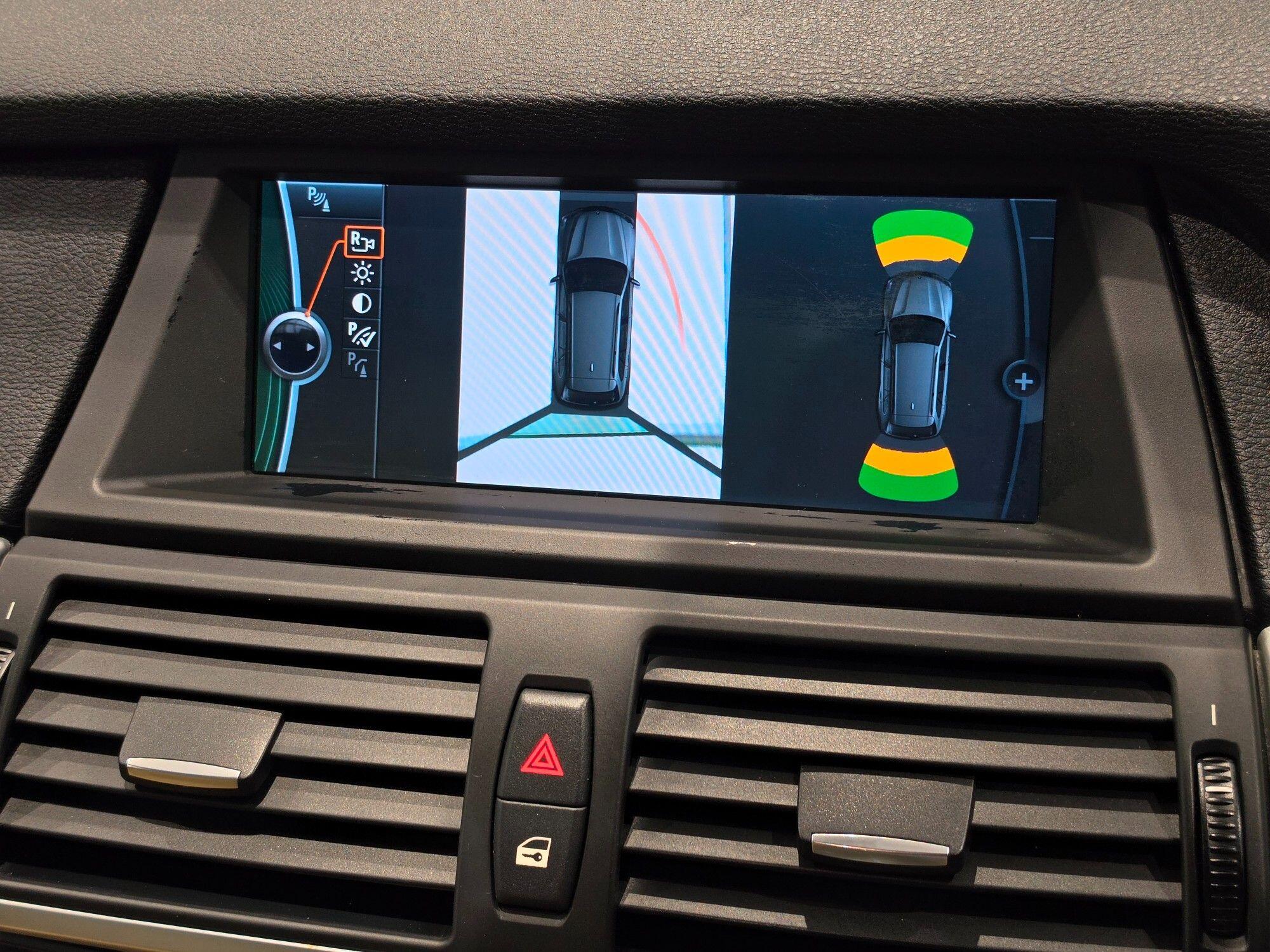 BMW X5 M view 101