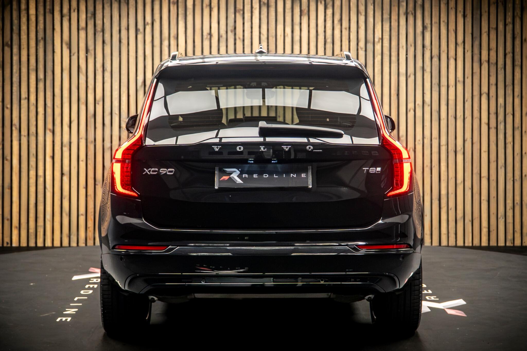 Volvo XC90 view 6