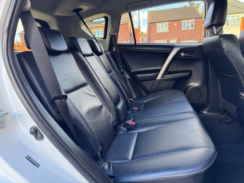 Toyota Rav4 view 17