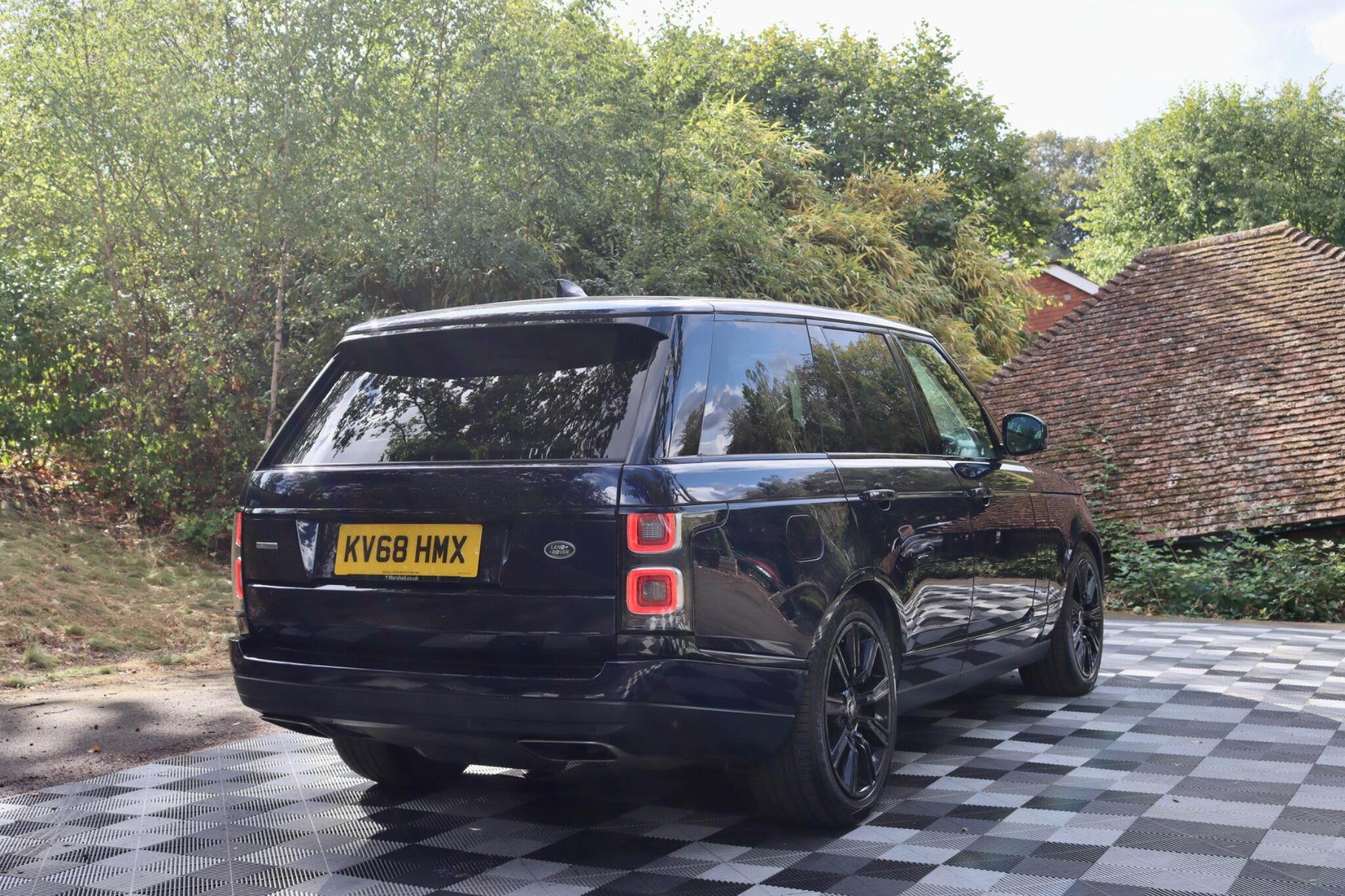 Land Rover Range Rover view 34