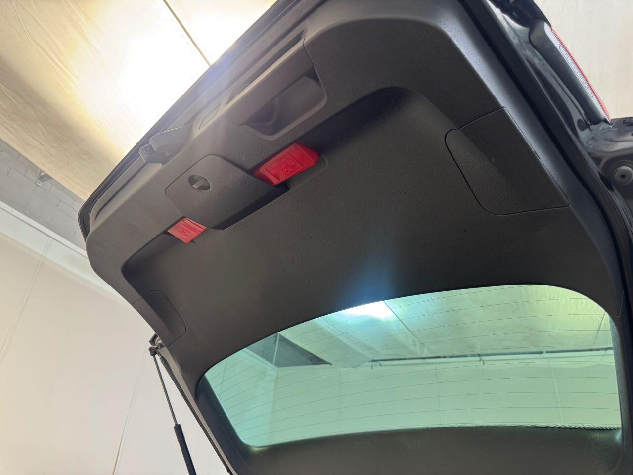 Volkswagen Passat view 47