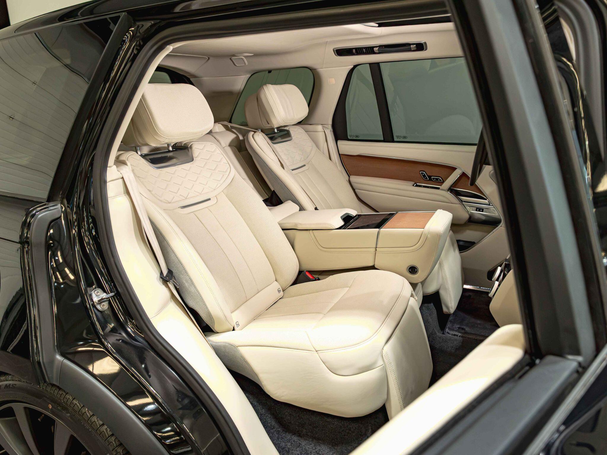 Land Rover Range Rover view 33
