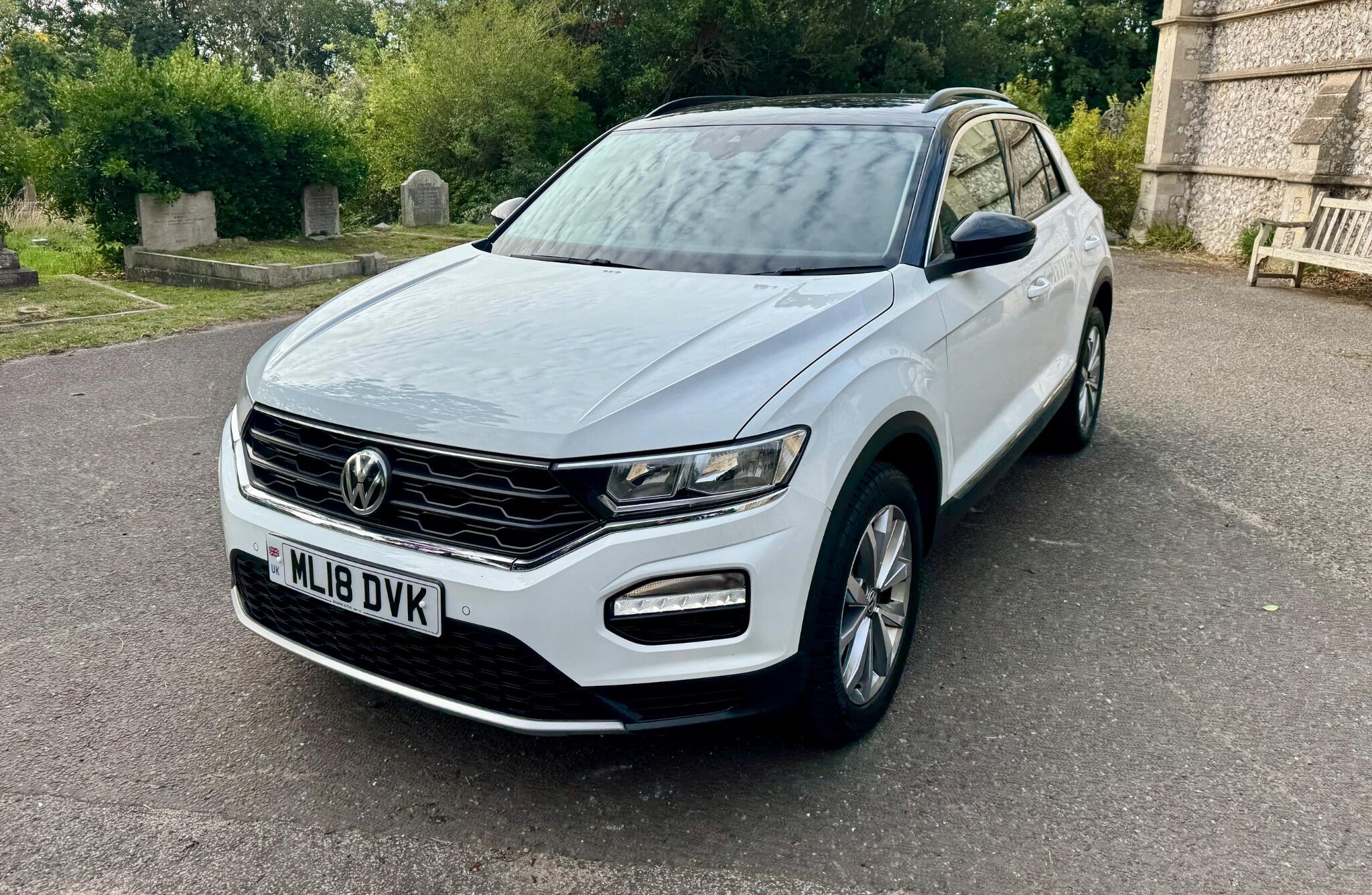 Volkswagen T-Roc view 7