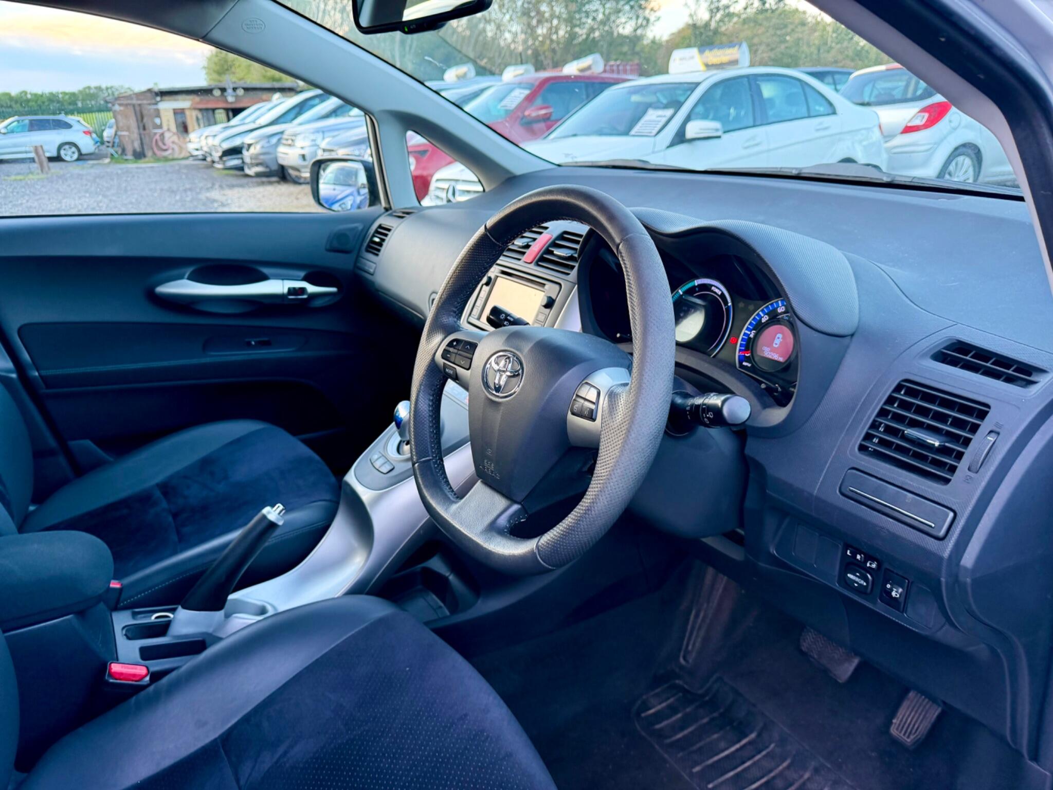 Toyota Auris view 25