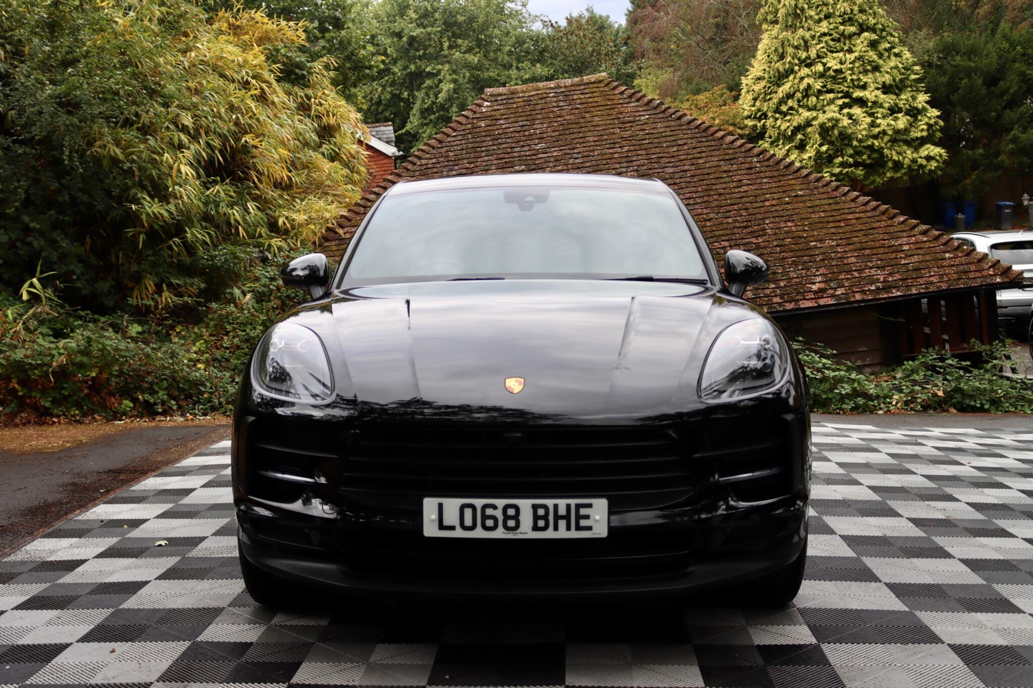 Porsche Macan view 72