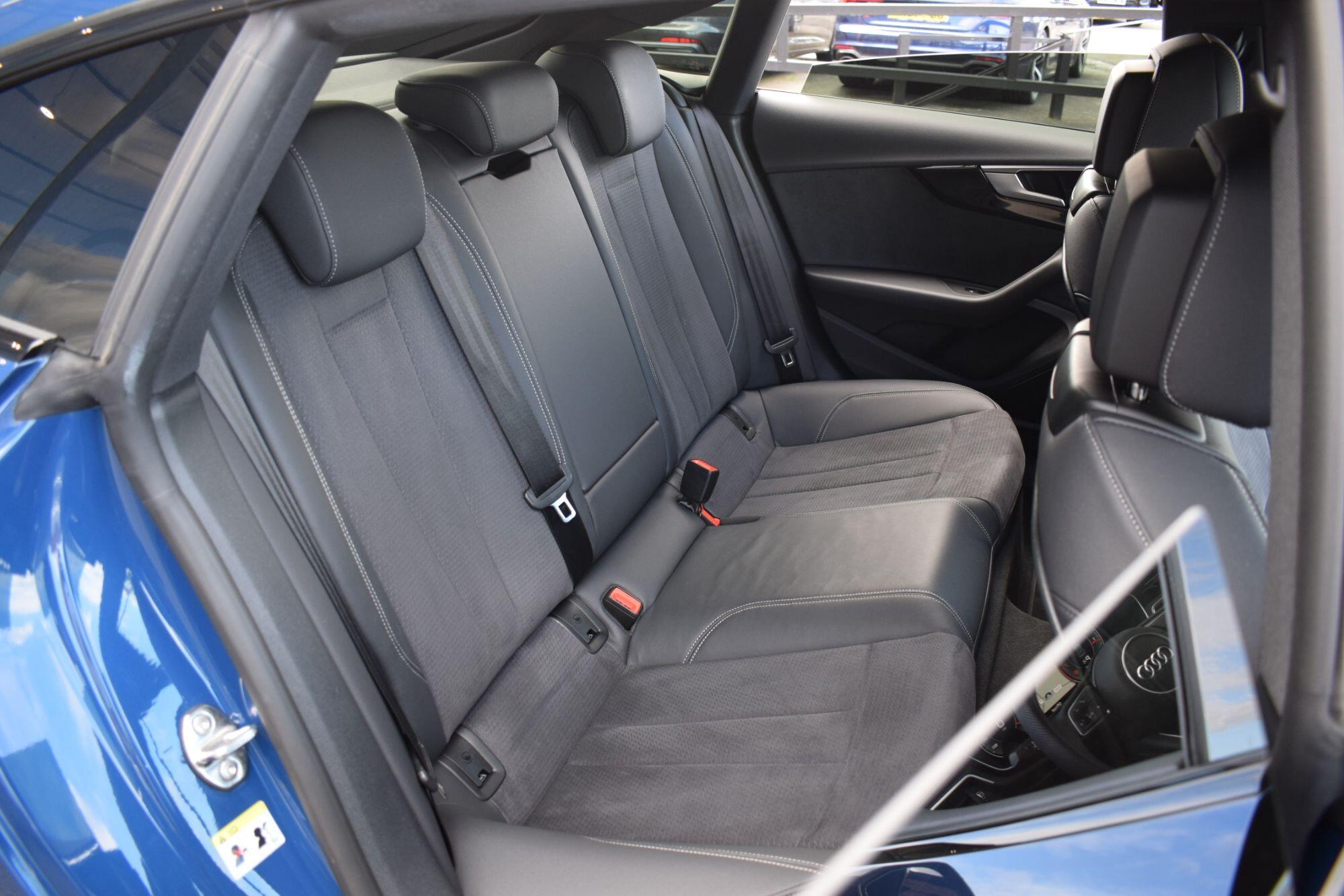 Audi A5 view 20