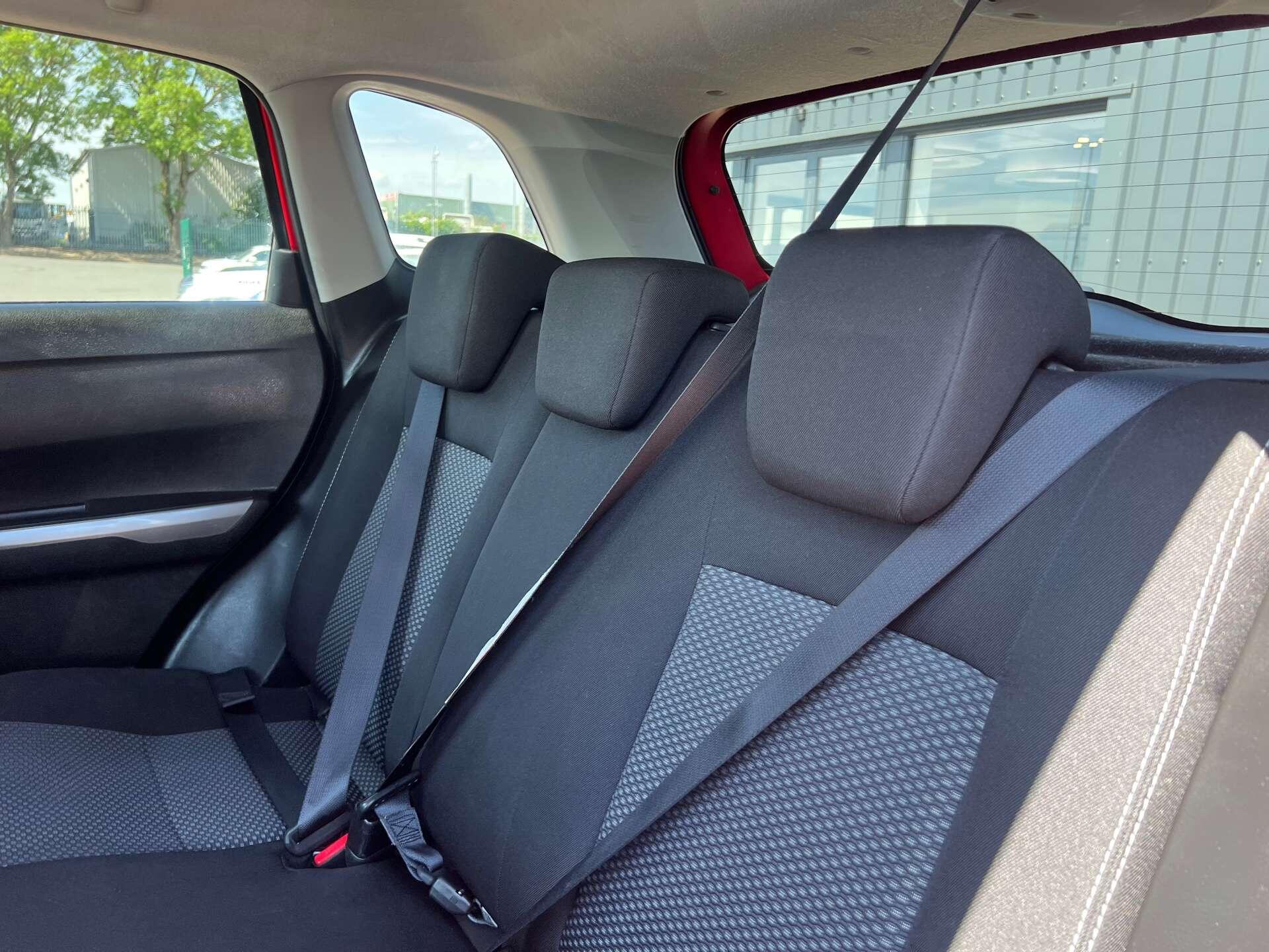 Suzuki Vitara view 37
