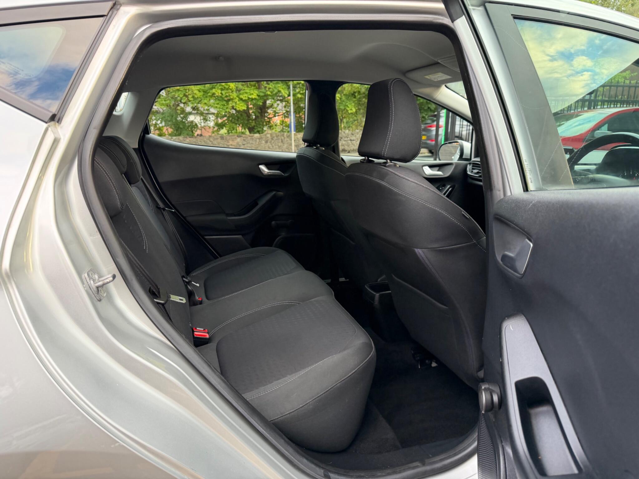 Ford Fiesta view 17