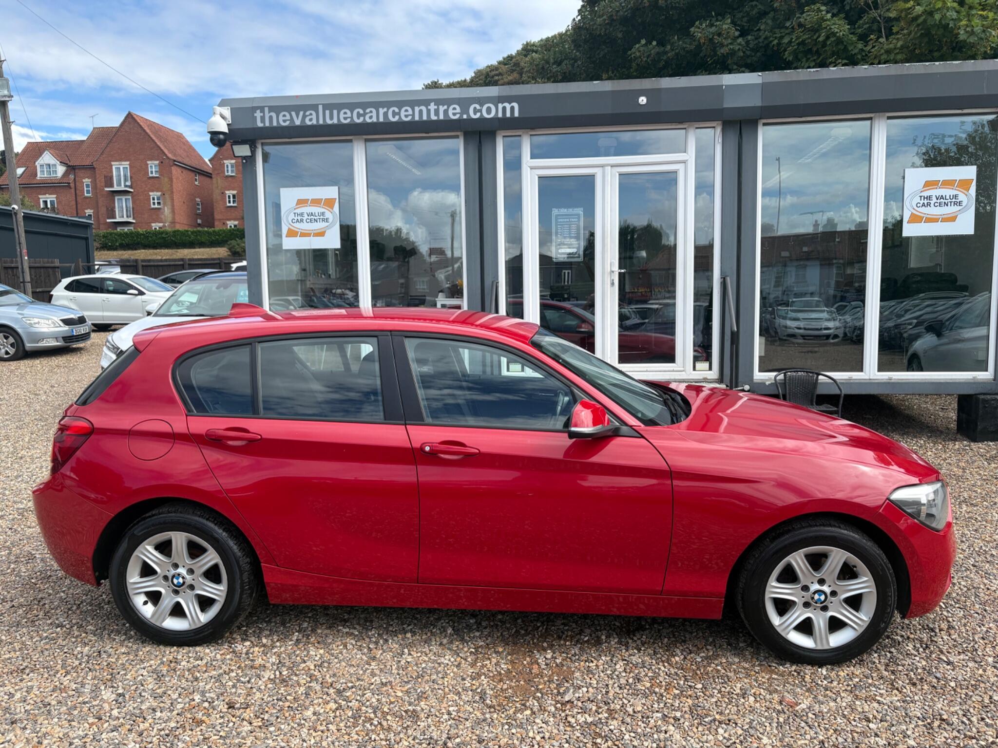 BMW 1 Series view 2