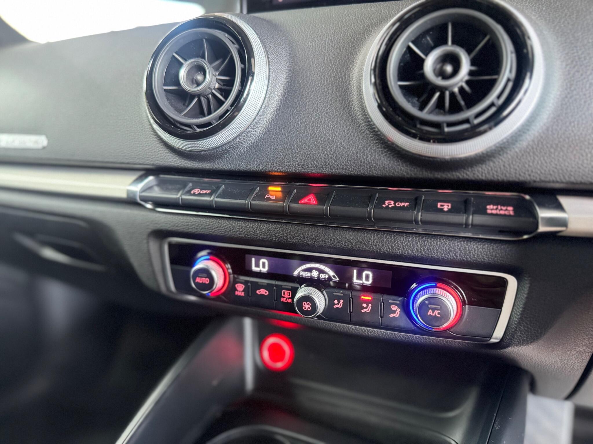 Audi A3 view 44