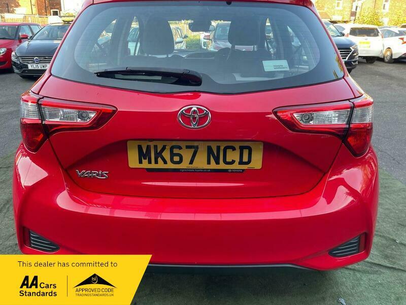 2017 Toyota Yaris 1.5 VVT-i Icon Euro 6 5dr • 37,180 miles image 55